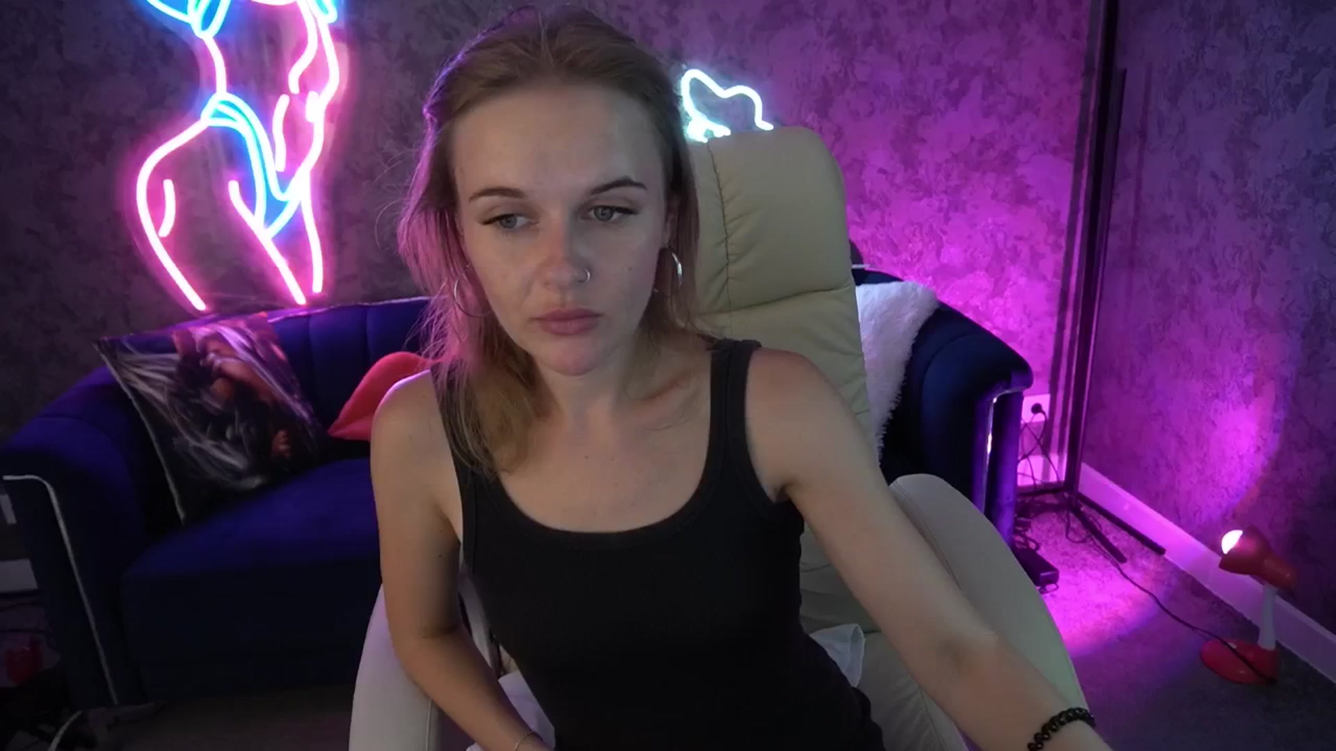 Gallery image thumbnail from Maribel_River's myfreecams stream on, 08/20/2024, 11:35 image 13 of 20