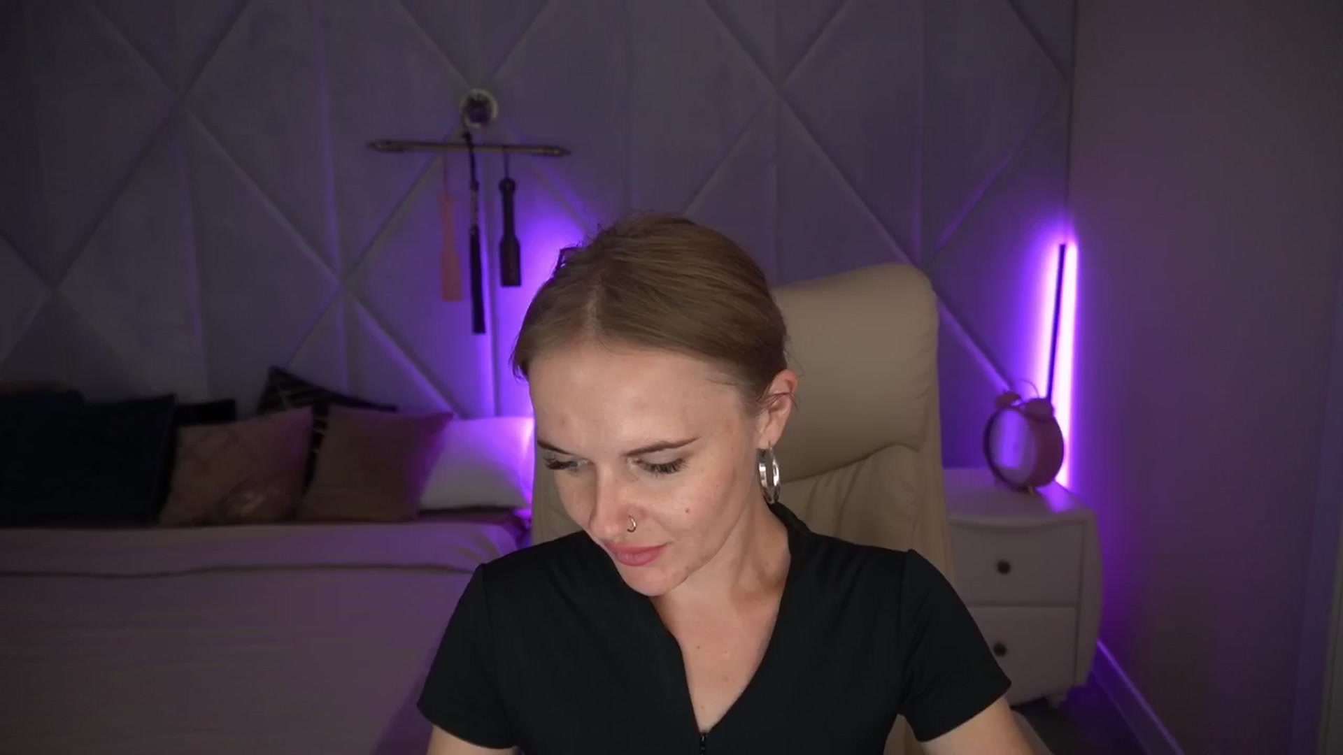 Gallery image thumbnail from Maribel_River's myfreecams stream on, 08/26/2024, 13:34 image 20 of 20