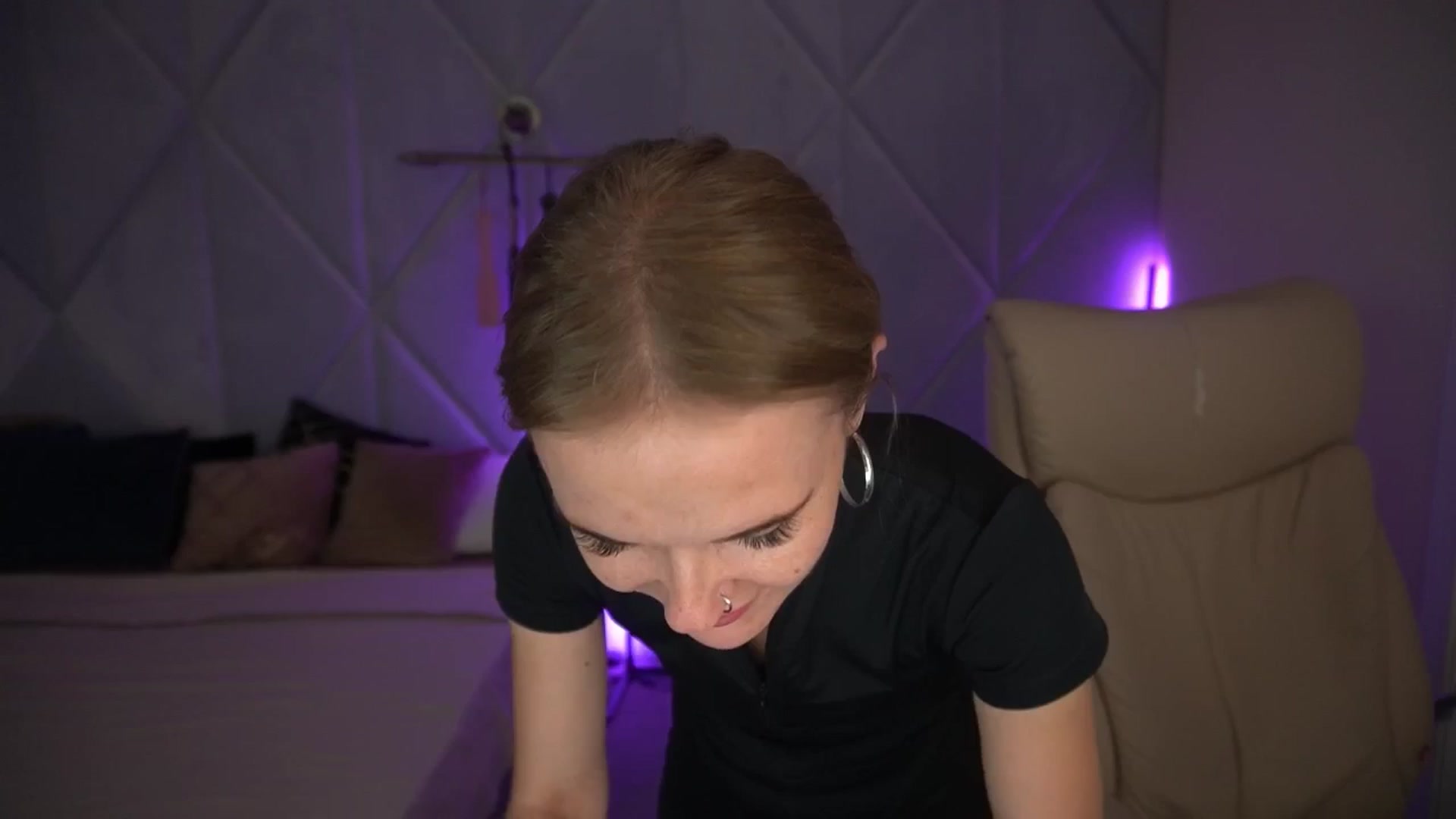 Gallery image thumbnail from Maribel_River's myfreecams stream on, 08/26/2024, 13:34 image 18 of 20