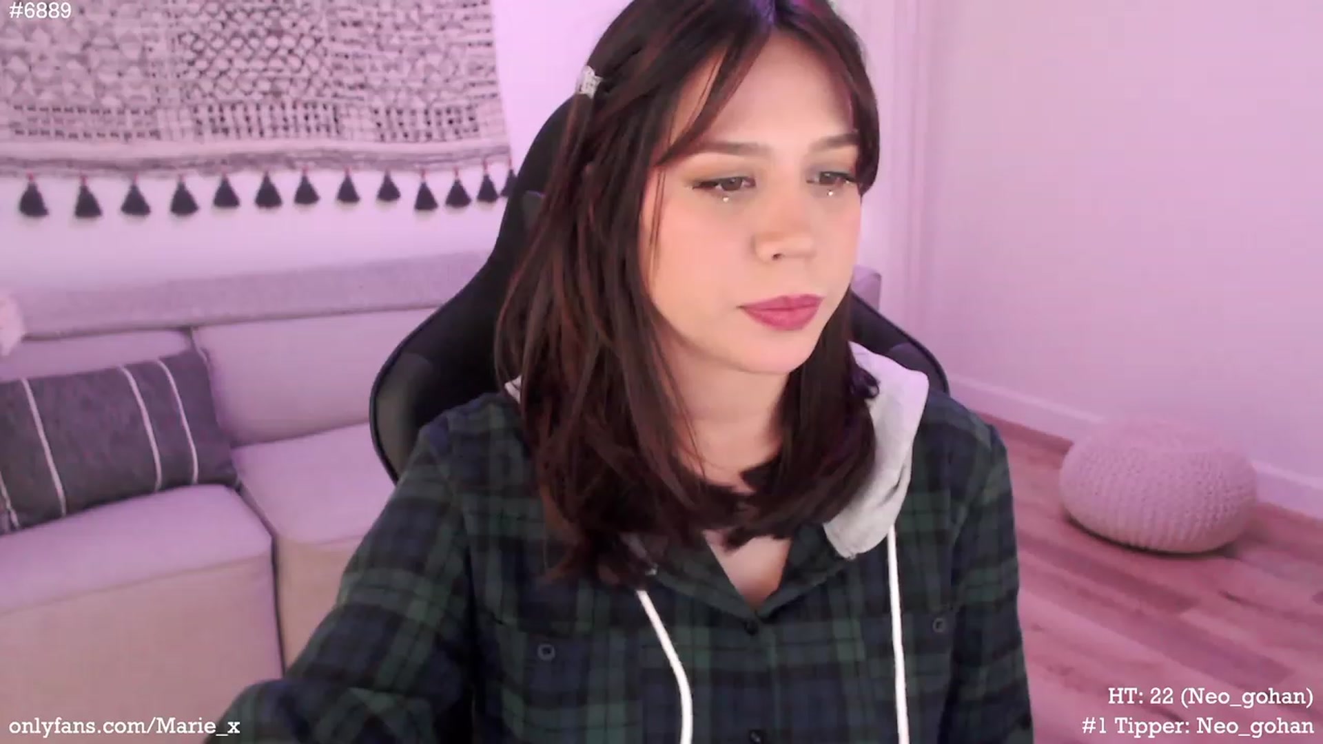 Gallery image thumbnail from Marie's myfreecams stream on, 01/04/2023, 23:51 image 14 of 20