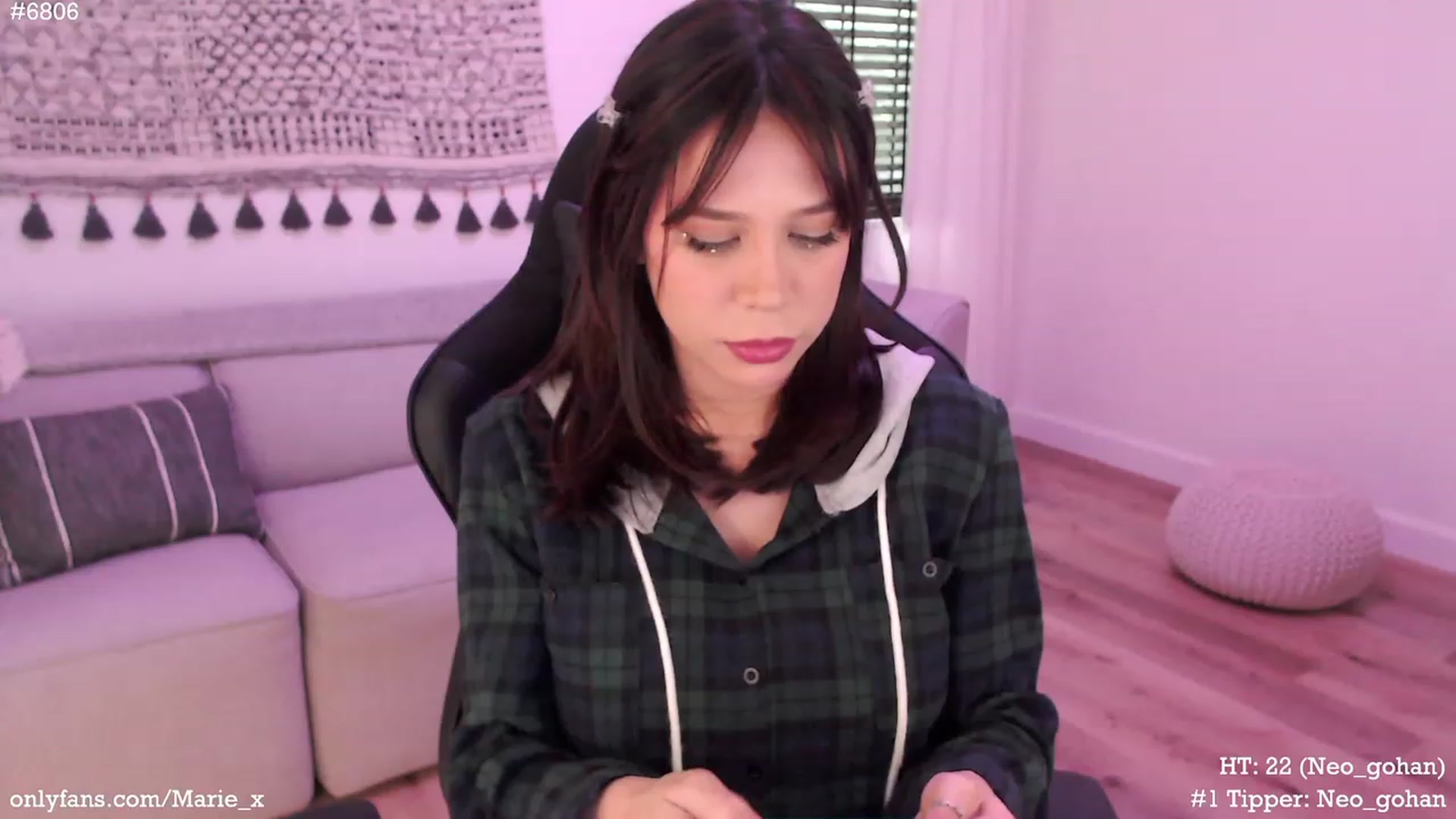 Gallery image thumbnail from Marie's myfreecams stream on, 01/04/2023, 23:51 image 15 of 20