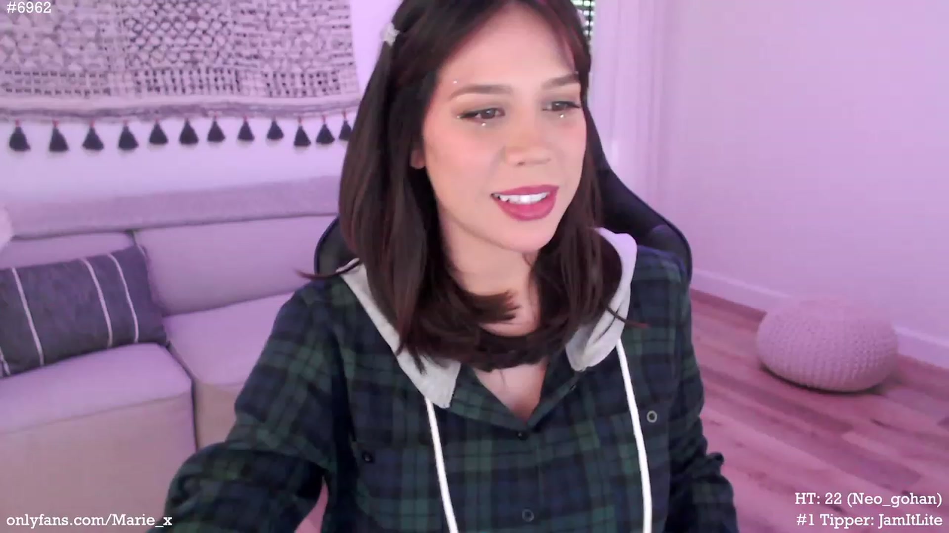 Gallery image thumbnail from Marie's myfreecams stream on, 01/04/2023, 23:51 image 7 of 20