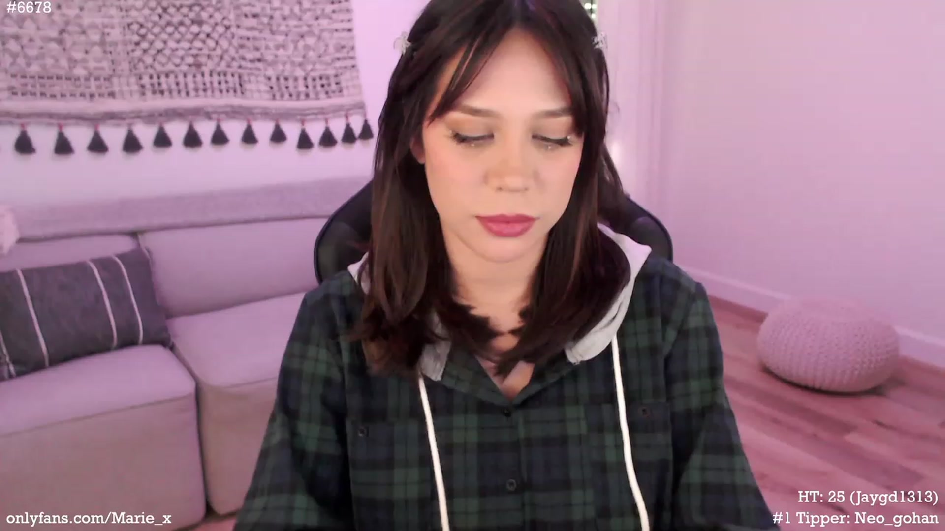 Gallery image thumbnail from Marie's myfreecams stream on, 01/04/2023, 23:51 image 17 of 20