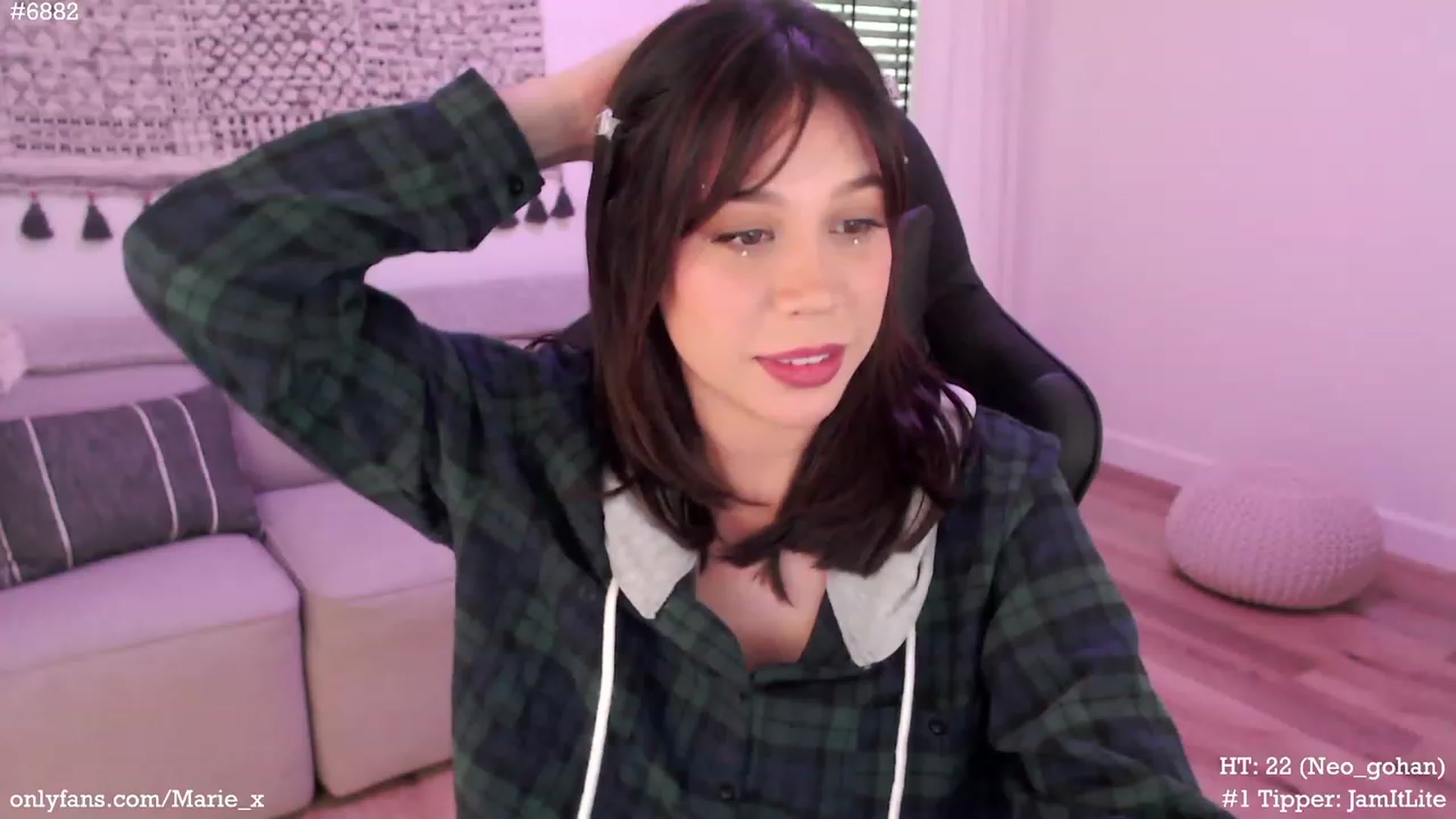 Gallery image thumbnail from Marie's myfreecams stream on, 01/04/2023, 23:51 image 12 of 20