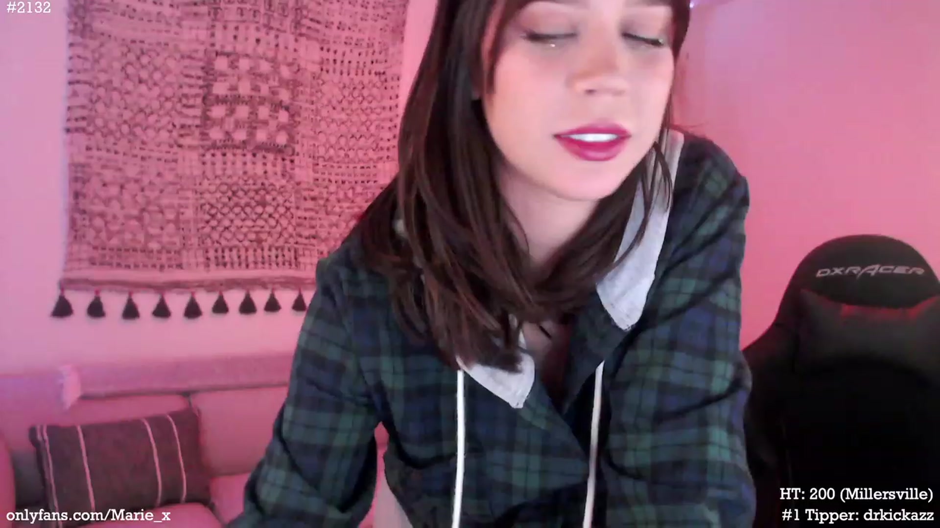 Gallery image thumbnail from Marie's myfreecams stream on, 01/05/2023, 03:46 image 7 of 20