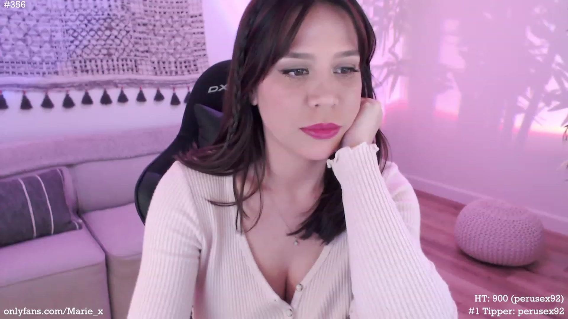 Gallery image thumbnail from Marie's myfreecams stream on, 01/18/2023, 05:55 image 14 of 20