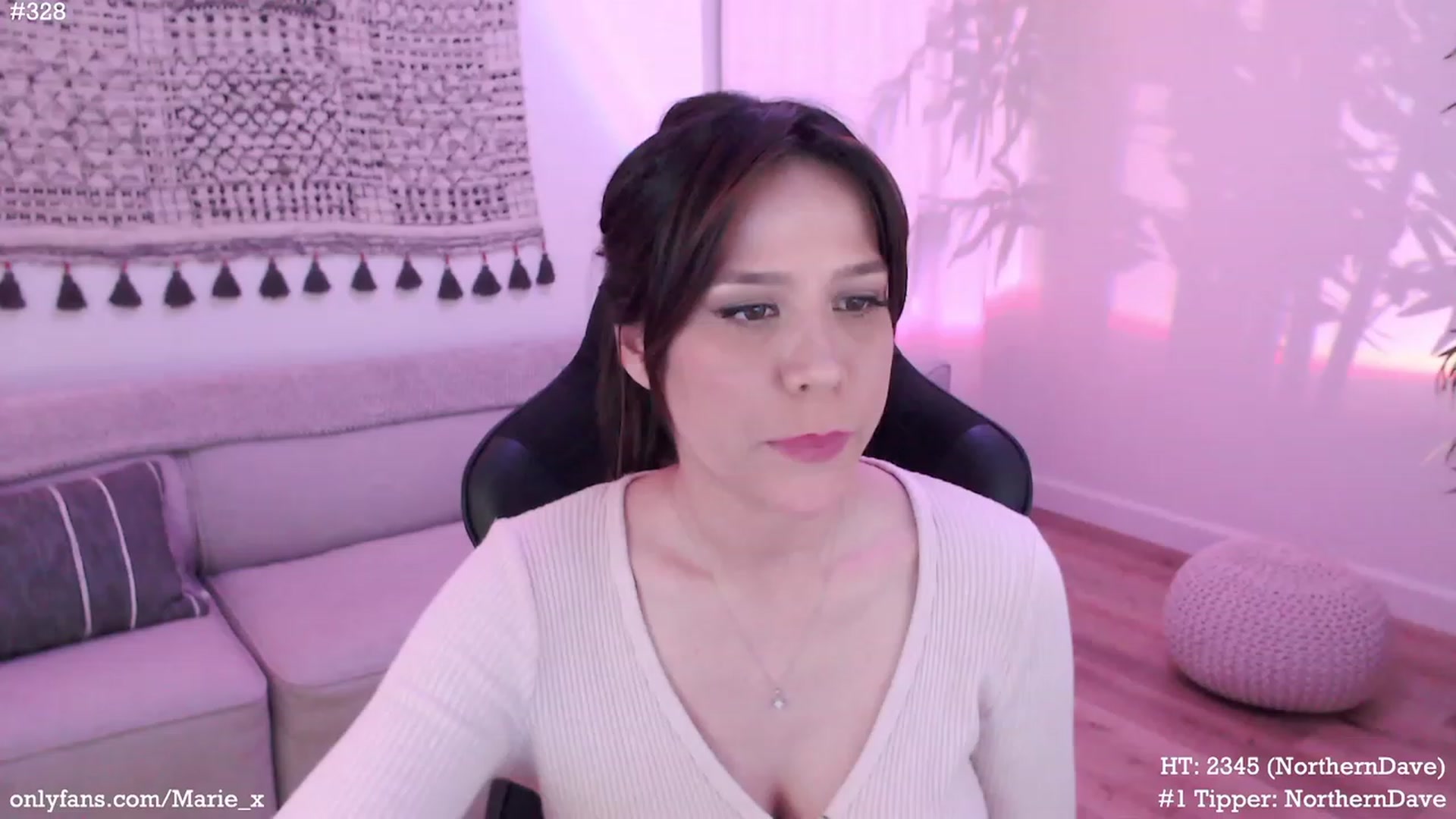 Gallery image thumbnail from Marie's myfreecams stream on, 01/18/2023, 06:50 image 2 of 20