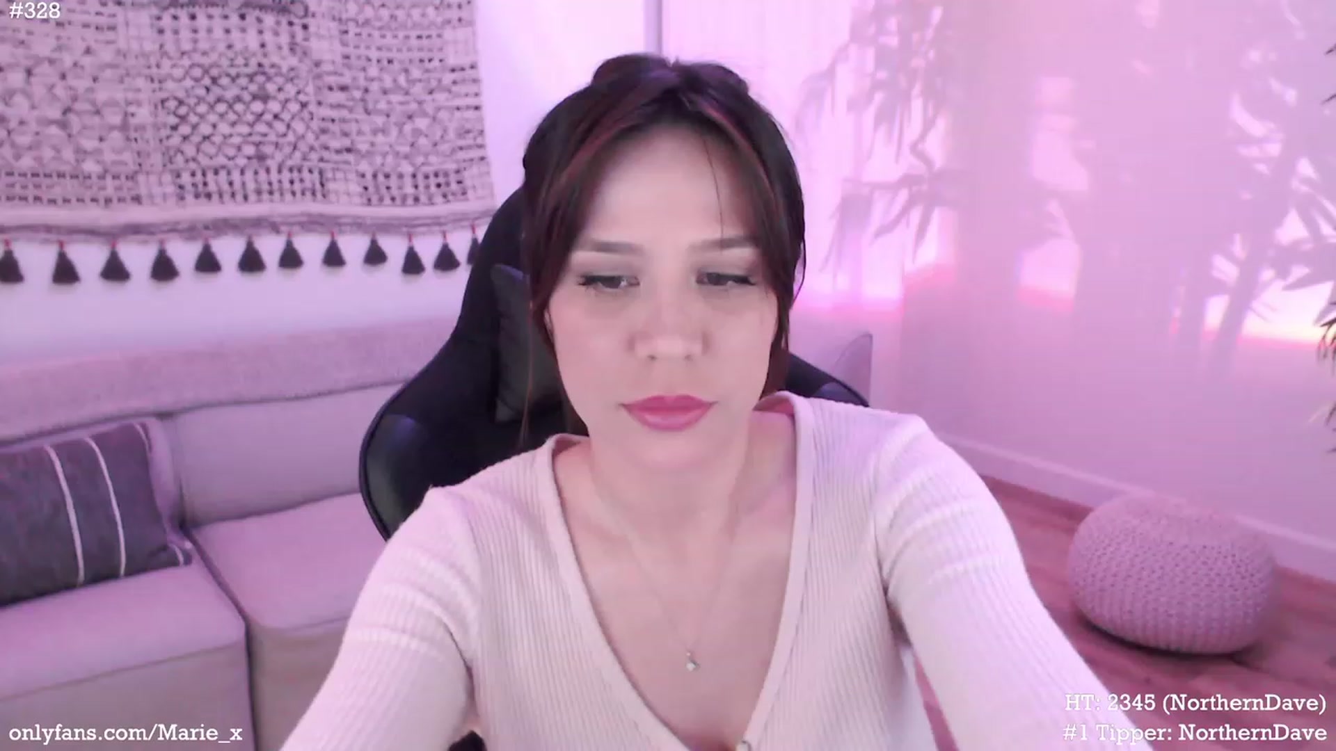 Gallery image thumbnail from Marie's myfreecams stream on, 01/18/2023, 06:50 image 3 of 20