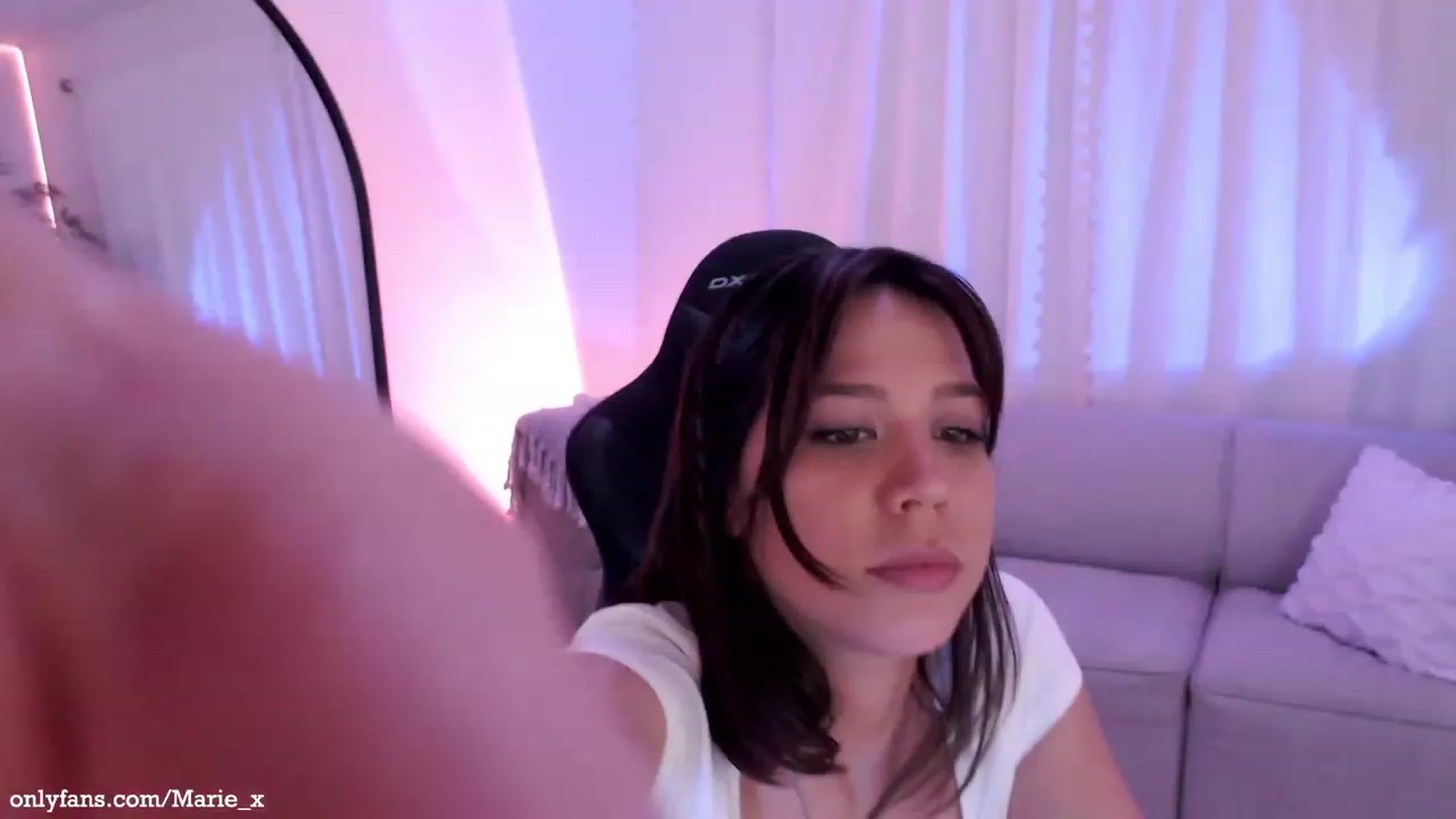 Gallery image thumbnail from Marie's myfreecams stream on, 01/28/2023, 05:38 image 18 of 20