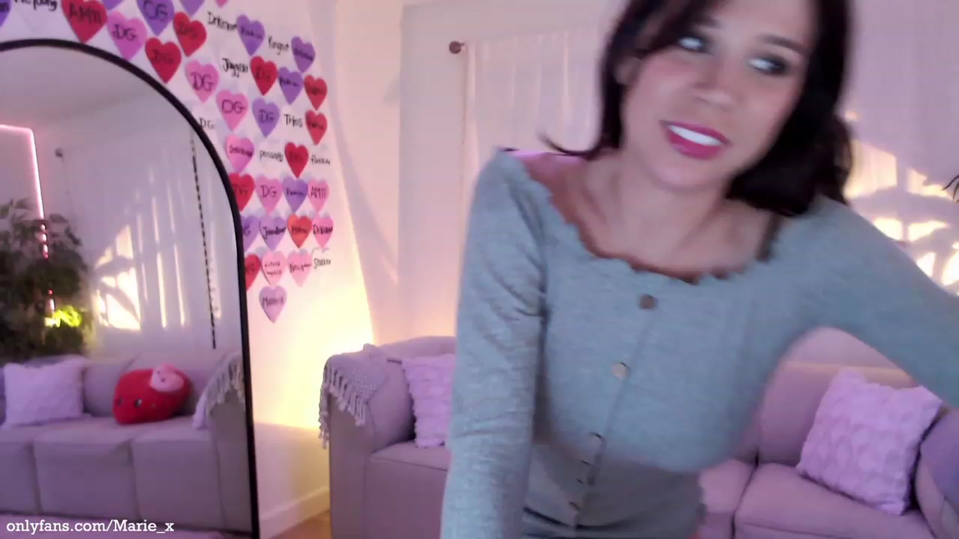 Gallery image thumbnail from Marie's myfreecams stream on, 02/03/2023, 01:04 image 8 of 20