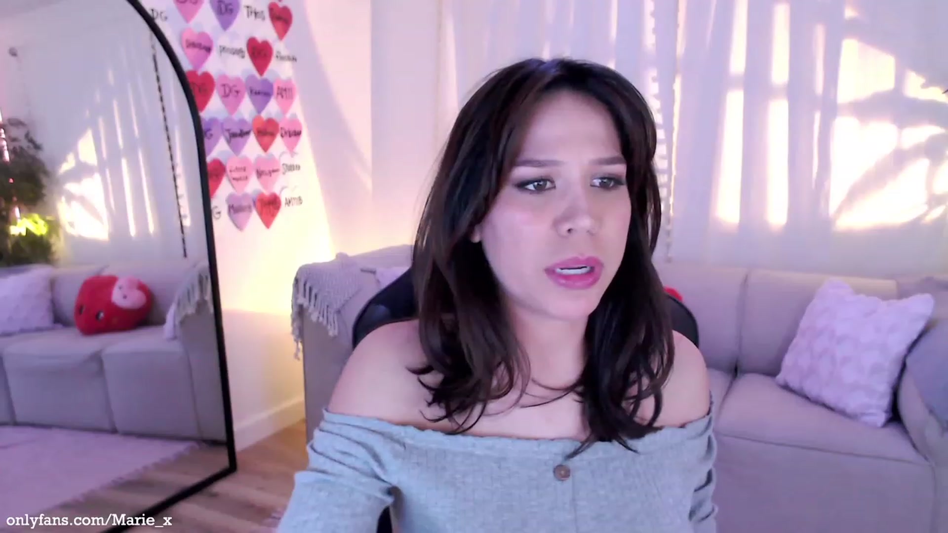 Gallery image thumbnail from Marie's myfreecams stream on, 02/03/2023, 05:13 image 6 of 20