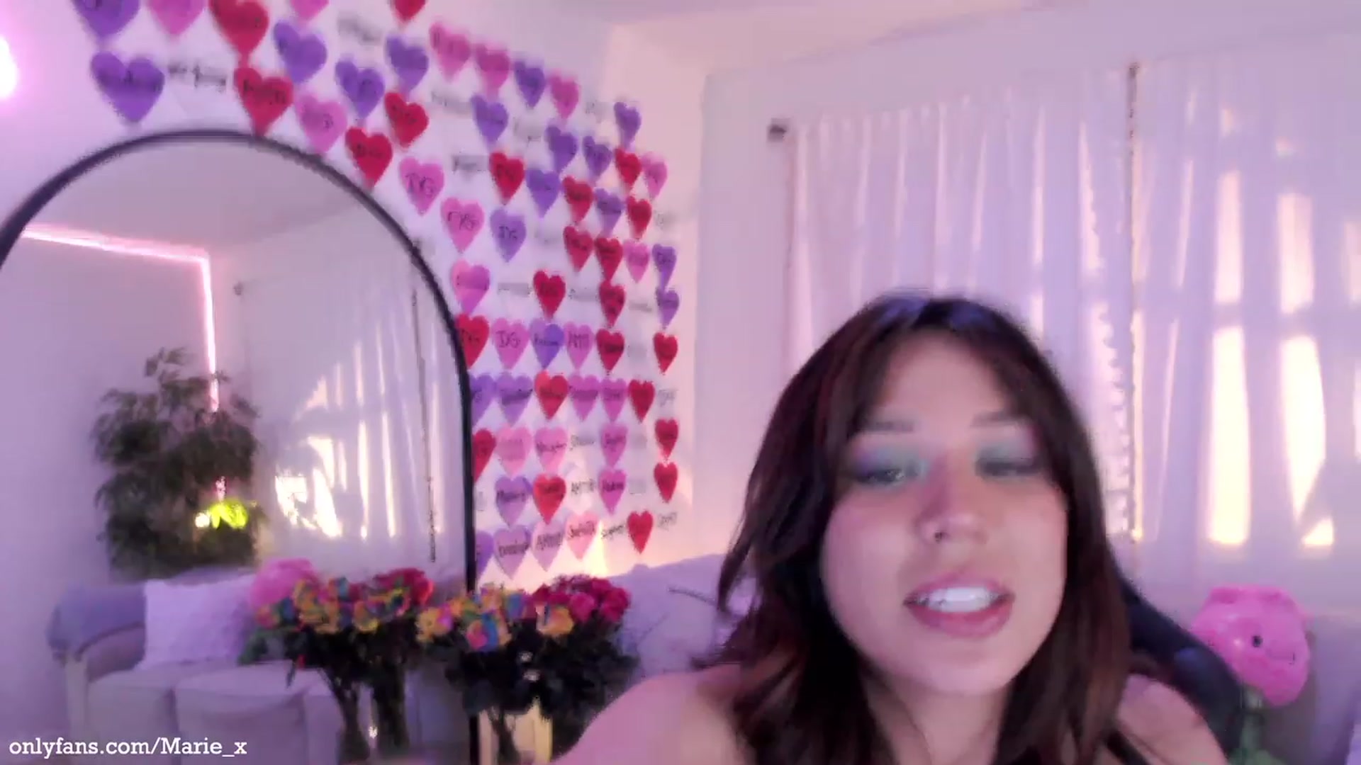Gallery image thumbnail from Marie's myfreecams stream on, 02/14/2023, 08:06 image 20 of 20