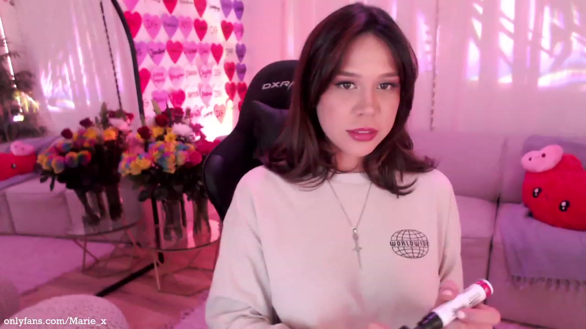 Gallery image thumbnail from Marie's myfreecams stream on, 02/18/2023, 03:03 image 9 of 20