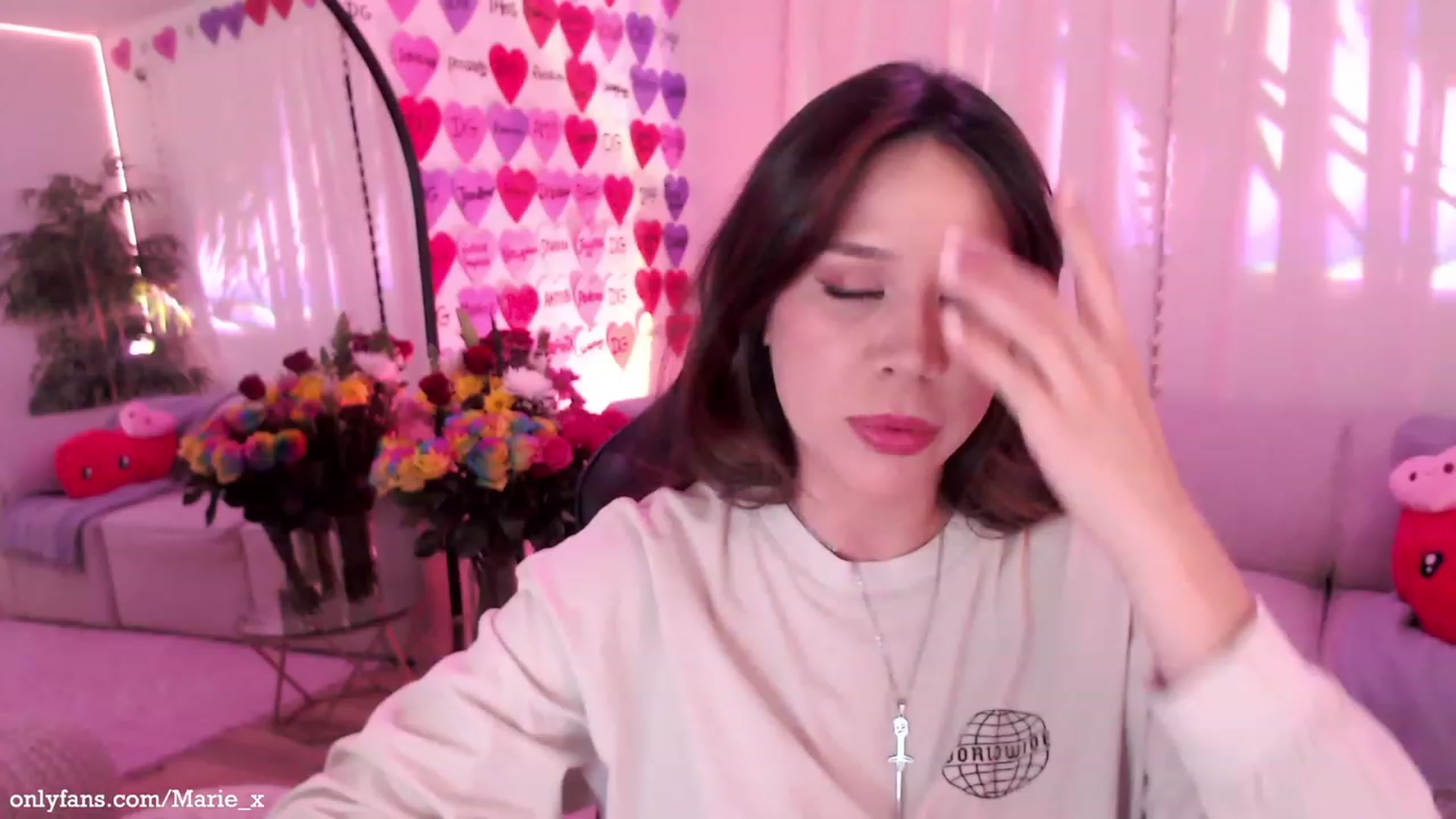 Gallery image thumbnail from Marie's myfreecams stream on, 02/18/2023, 03:03 image 1 of 20
