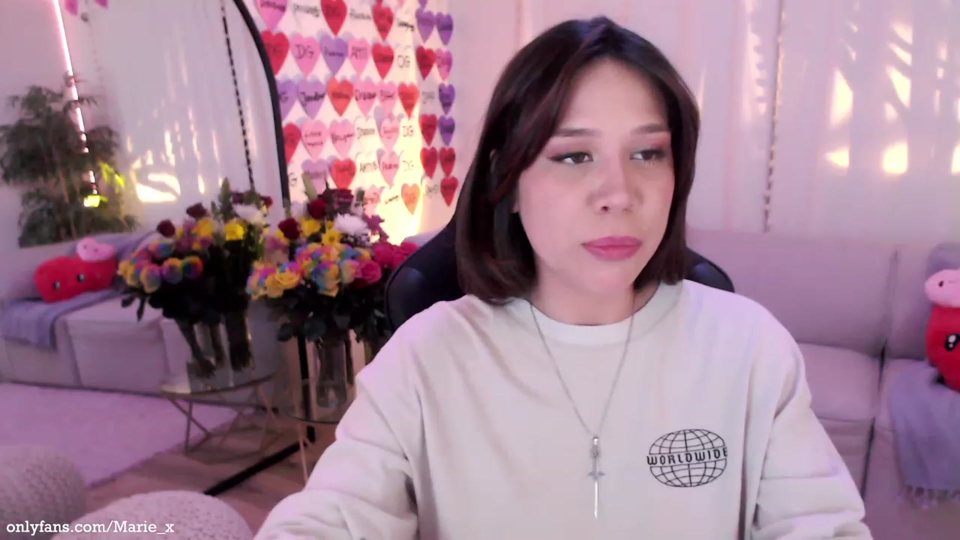 Gallery image thumbnail from Marie's myfreecams stream on, 02/18/2023, 04:01 image 19 of 20