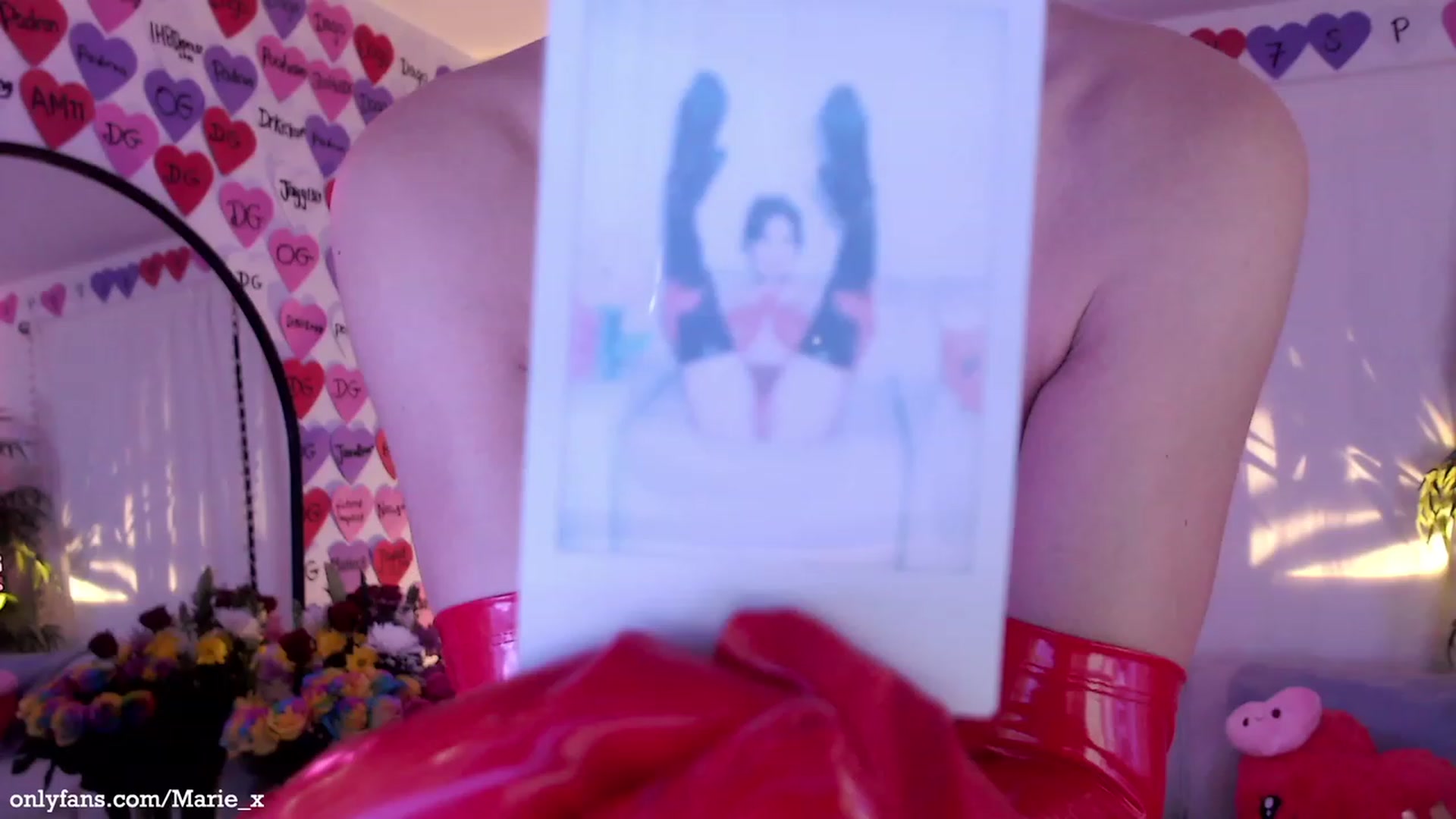 Gallery image thumbnail from Marie's myfreecams stream on, 02/18/2023, 07:50 image 5 of 20