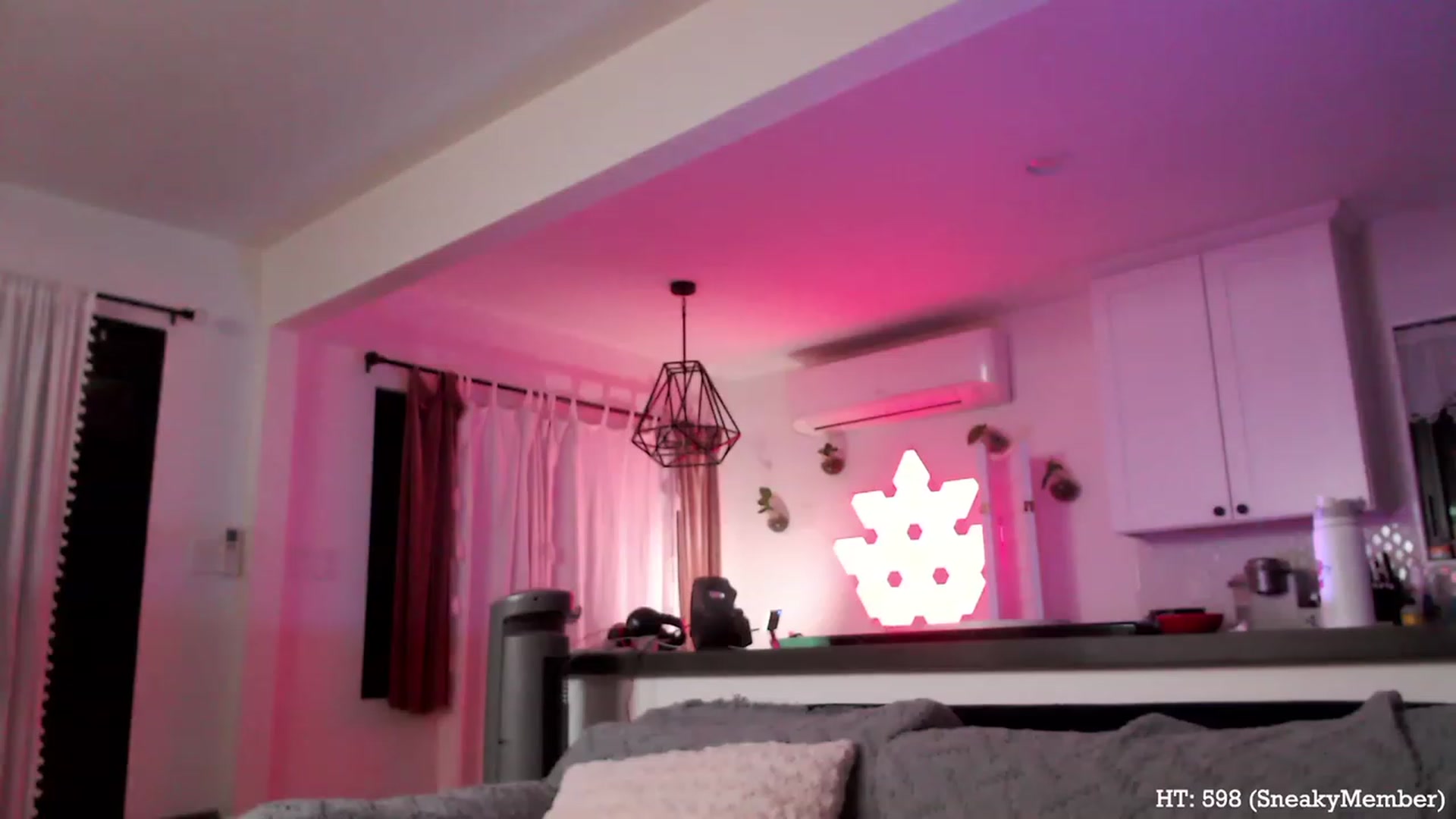 Gallery image thumbnail from Marie's myfreecams stream on, 04/04/2023, 05:15 image 17 of 20