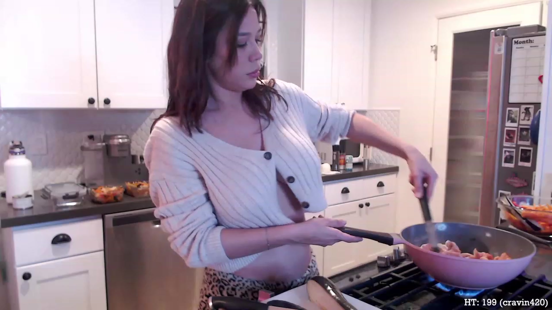 Gallery image thumbnail from Marie's myfreecams stream on, 04/06/2023, 06:19 image 13 of 20