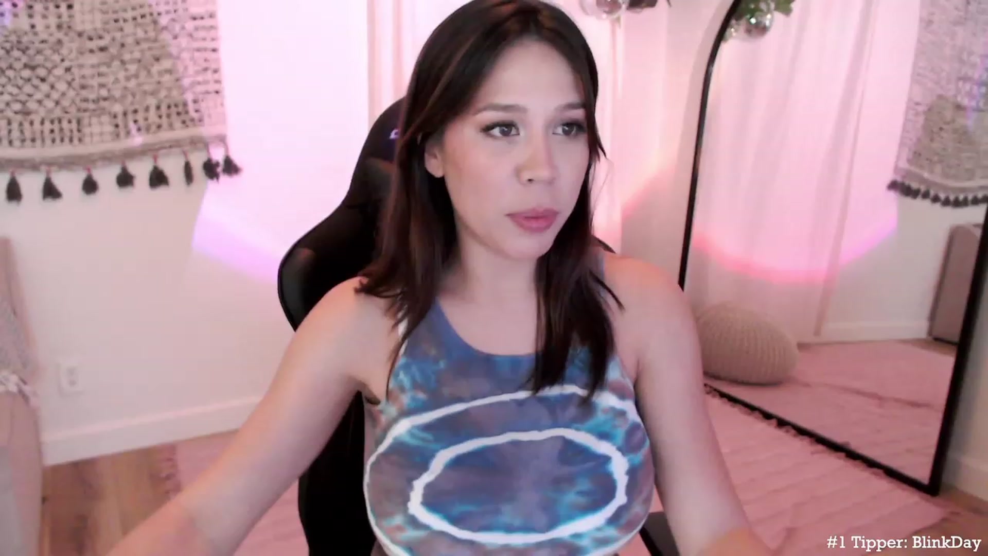 Gallery image thumbnail from Marie's myfreecams stream on, 04/20/2023, 04:11 image 5 of 20