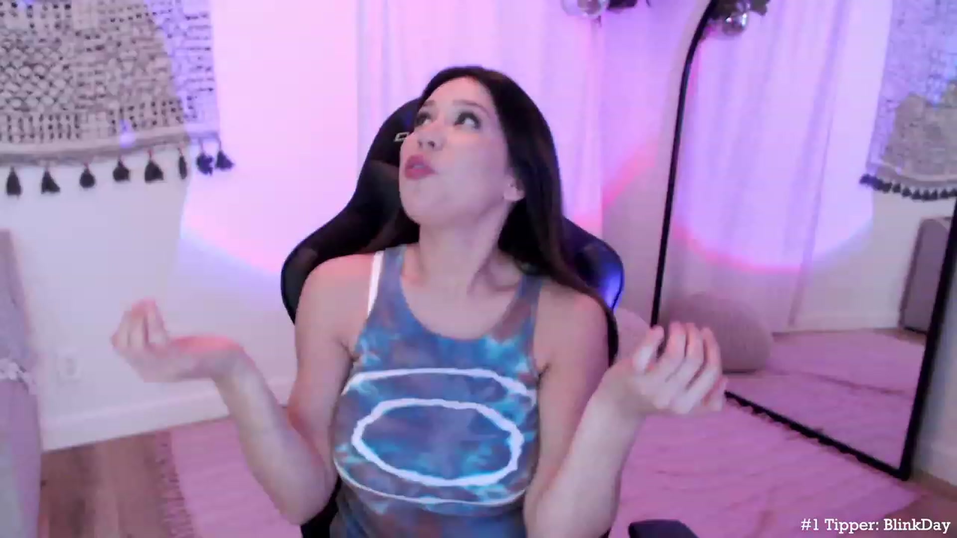 Gallery image thumbnail from Marie's myfreecams stream on, 04/20/2023, 04:11 image 1 of 20