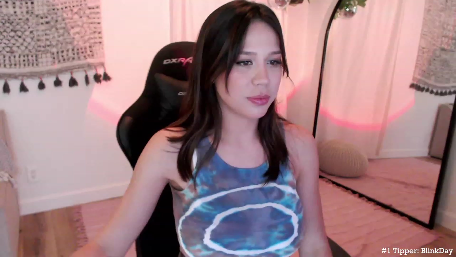 Gallery image thumbnail from Marie's myfreecams stream on, 04/20/2023, 04:11 image 4 of 20
