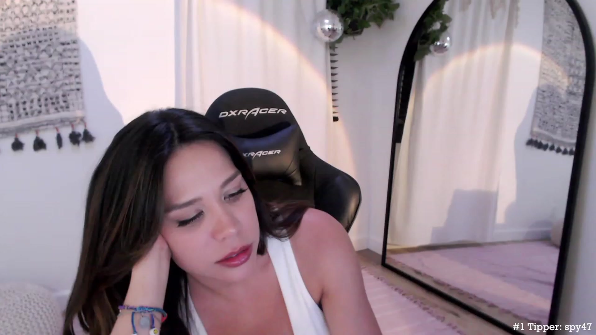 Gallery image thumbnail from Marie's myfreecams stream on, 04/29/2023, 03:30 image 16 of 20
