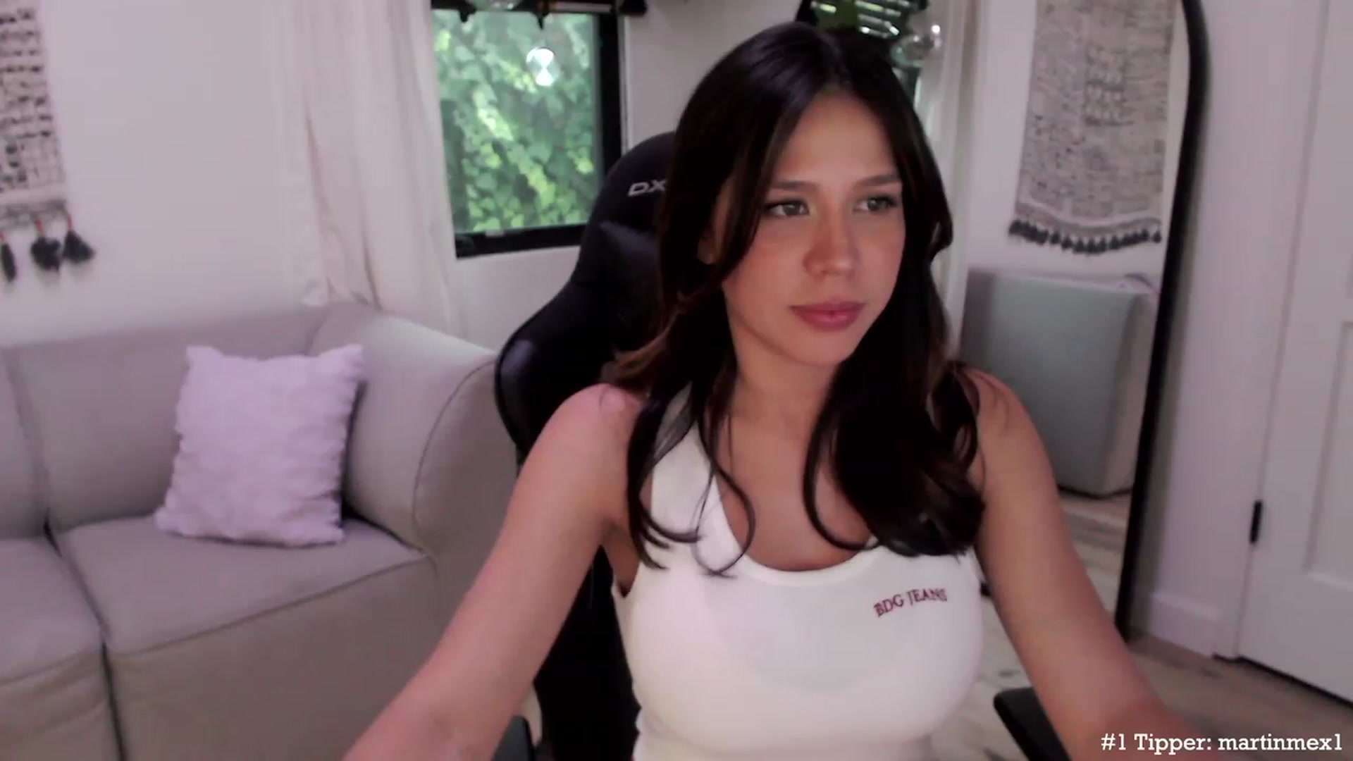 Gallery image thumbnail from Marie's myfreecams stream on, 05/13/2023, 05:36 image 2 of 20
