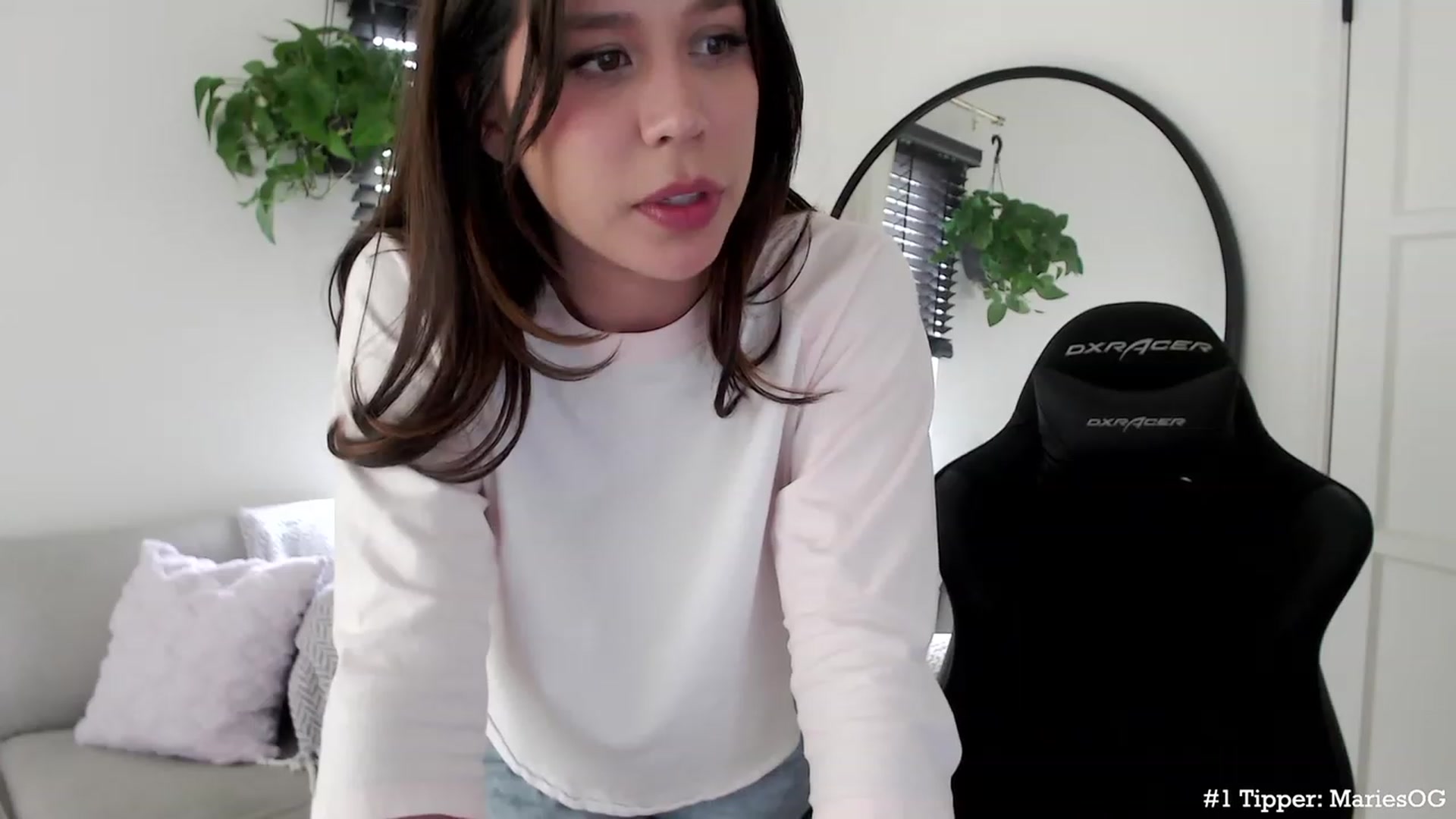 Gallery image thumbnail from Marie's myfreecams stream on, 05/30/2023, 23:08 image 13 of 20
