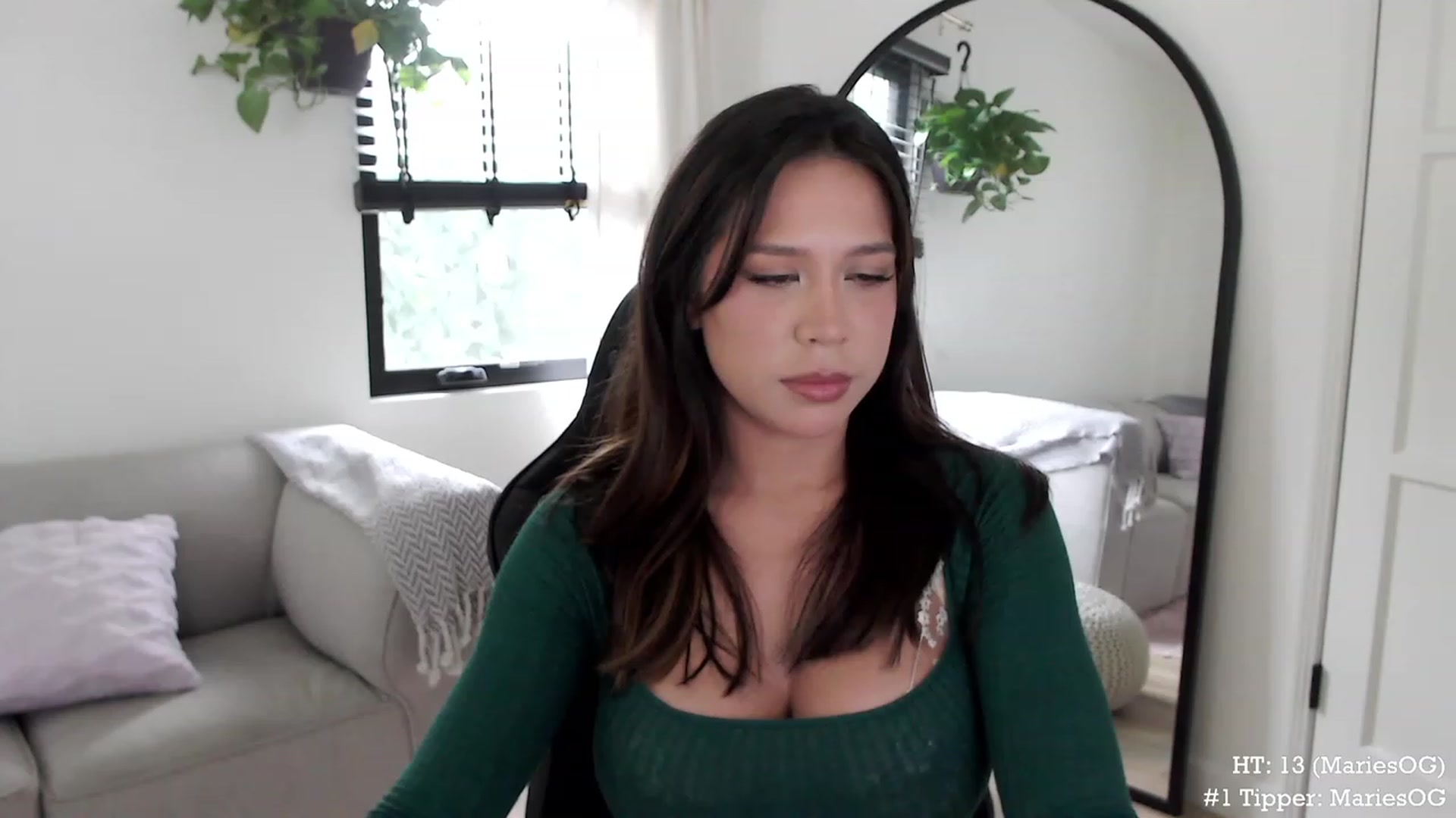 Gallery image thumbnail from Marie's myfreecams stream on, 06/06/2023, 24:03 image 4 of 20