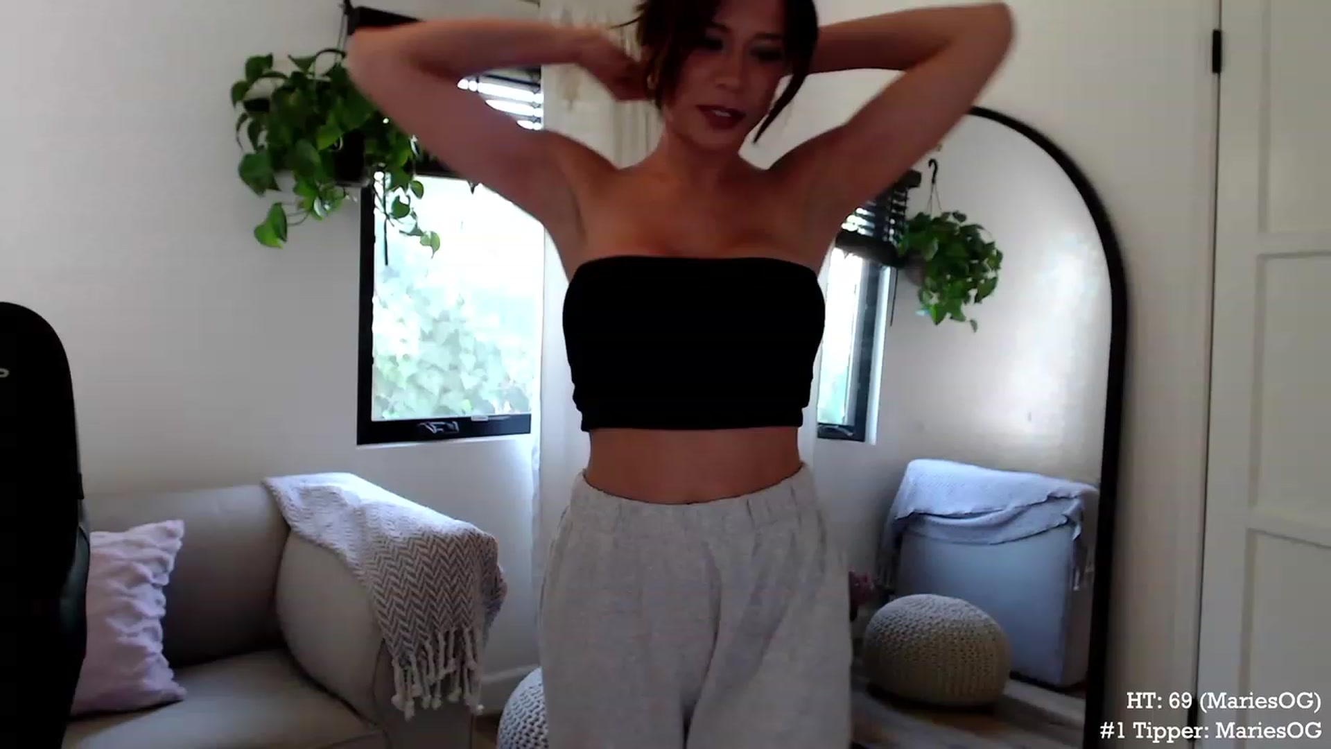 Gallery image thumbnail from Marie's myfreecams stream on, 07/07/2023, 24:02 image 1 of 20