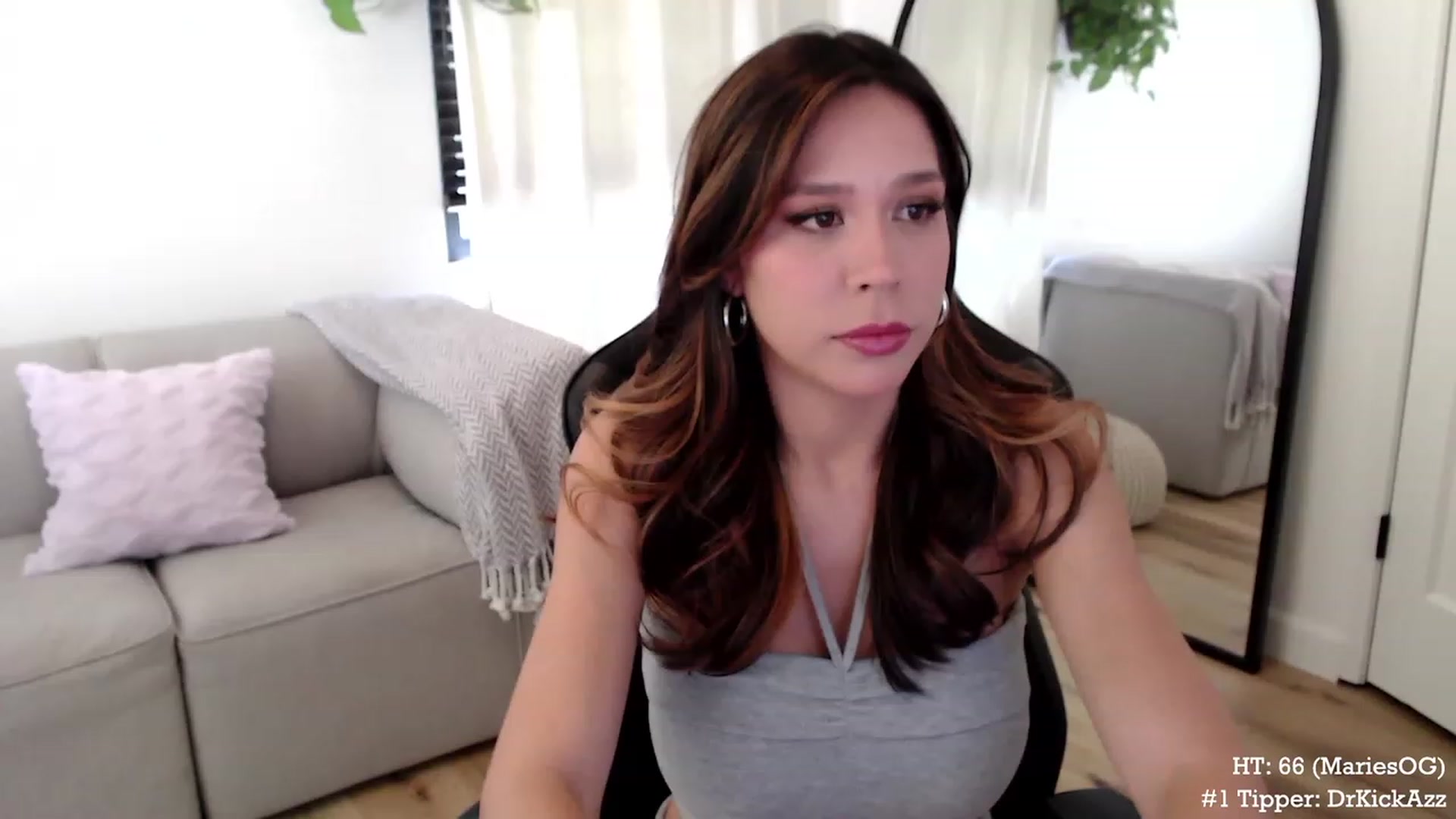 Gallery image thumbnail from Marie's myfreecams stream on, 07/15/2023, 21:41 image 2 of 20