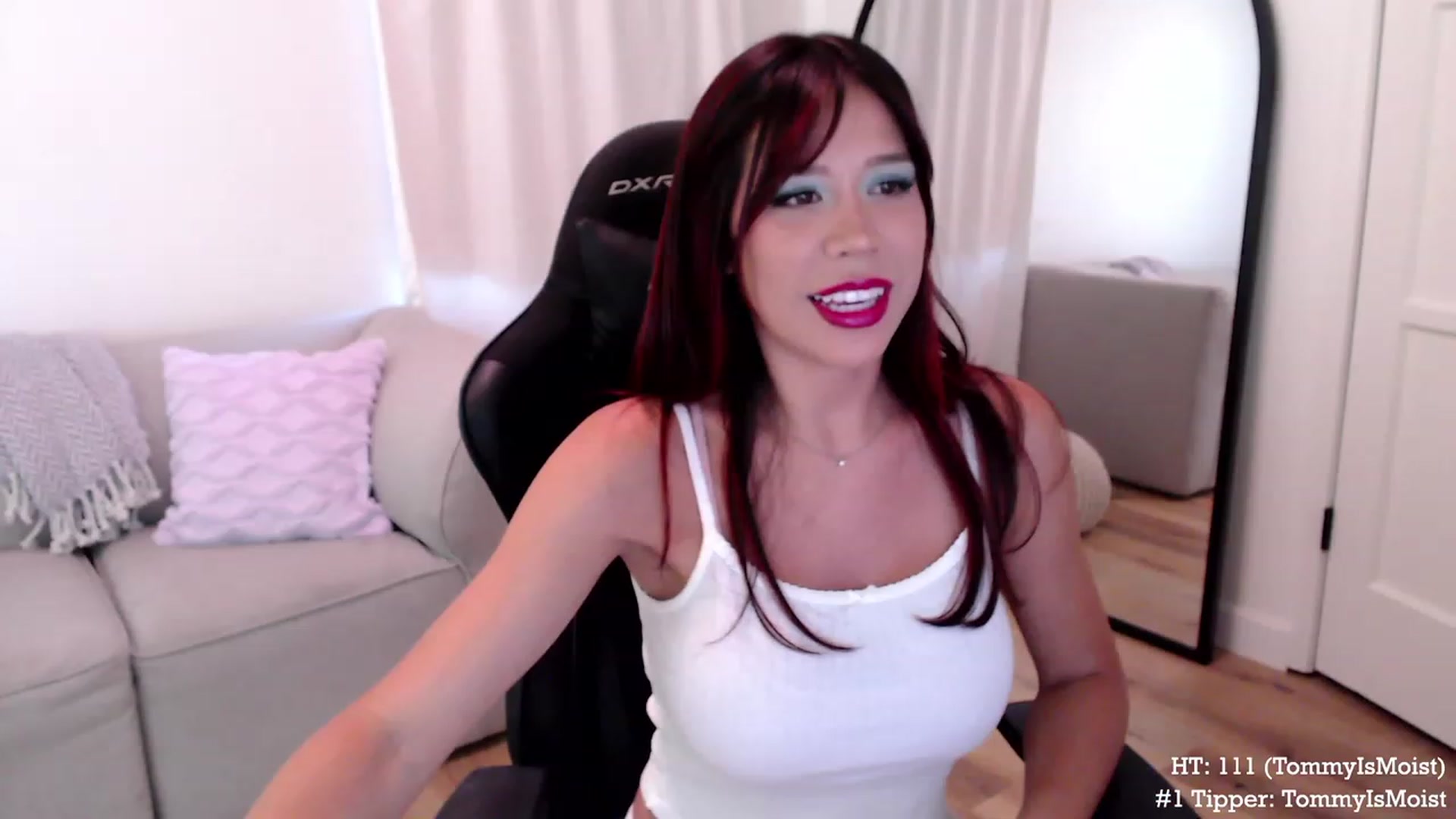 Gallery image thumbnail from Marie's myfreecams stream on, 07/28/2023, 04:05 image 4 of 20