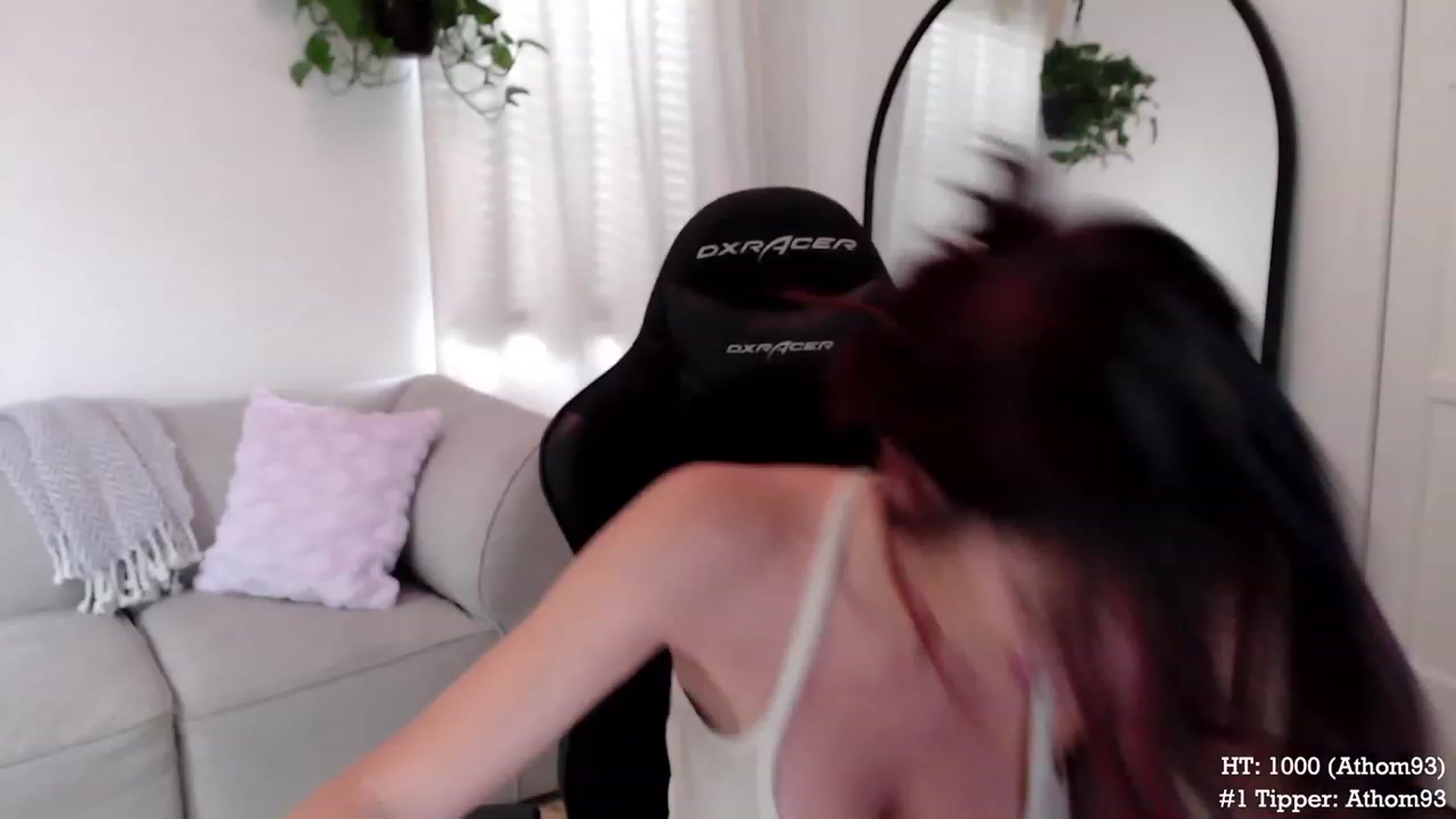 Gallery image thumbnail from Marie's myfreecams stream on, 08/01/2023, 24:45 image 5 of 20