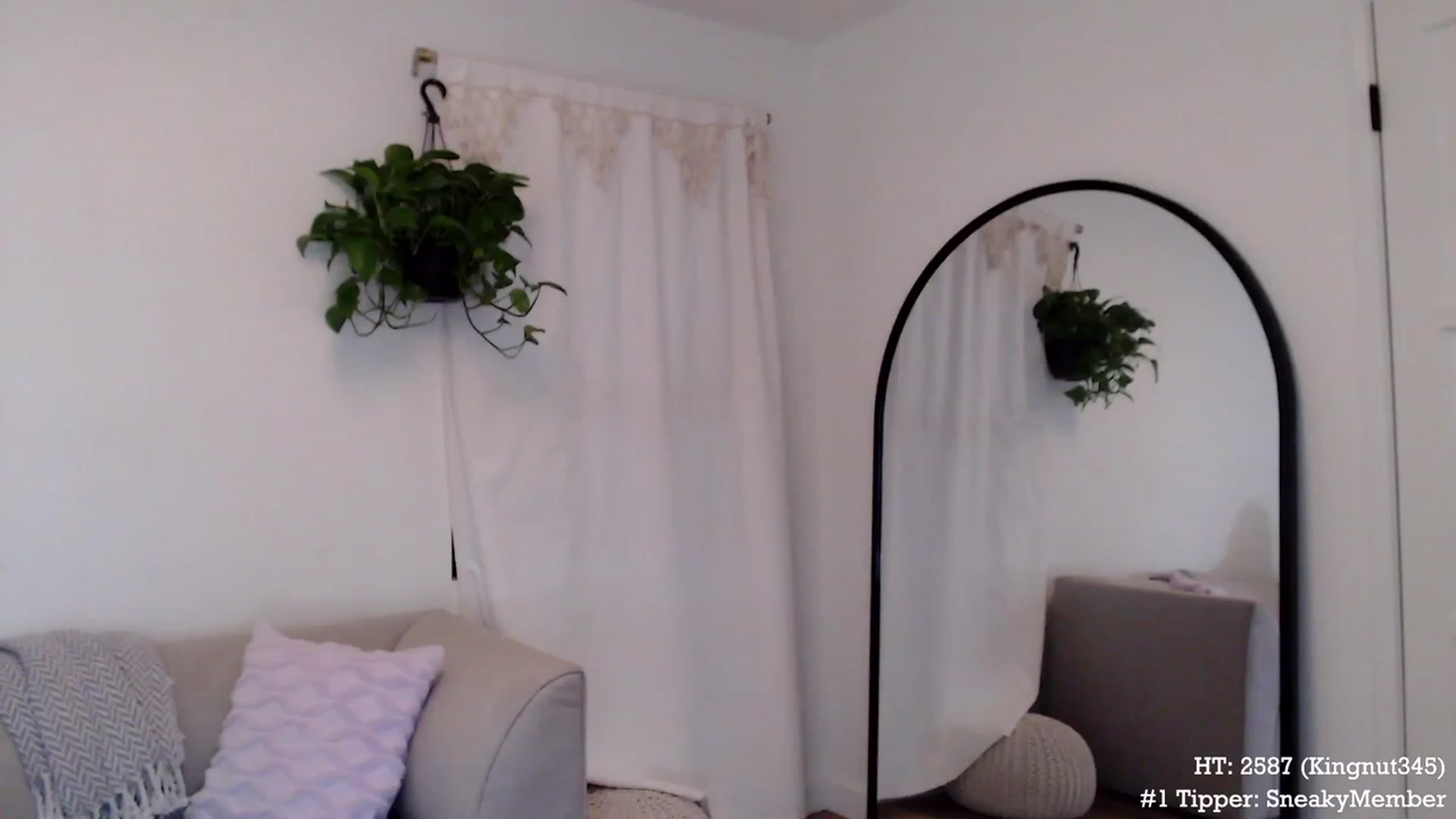 Gallery image thumbnail from Marie's myfreecams stream on, 08/01/2023, 03:15 image 18 of 20