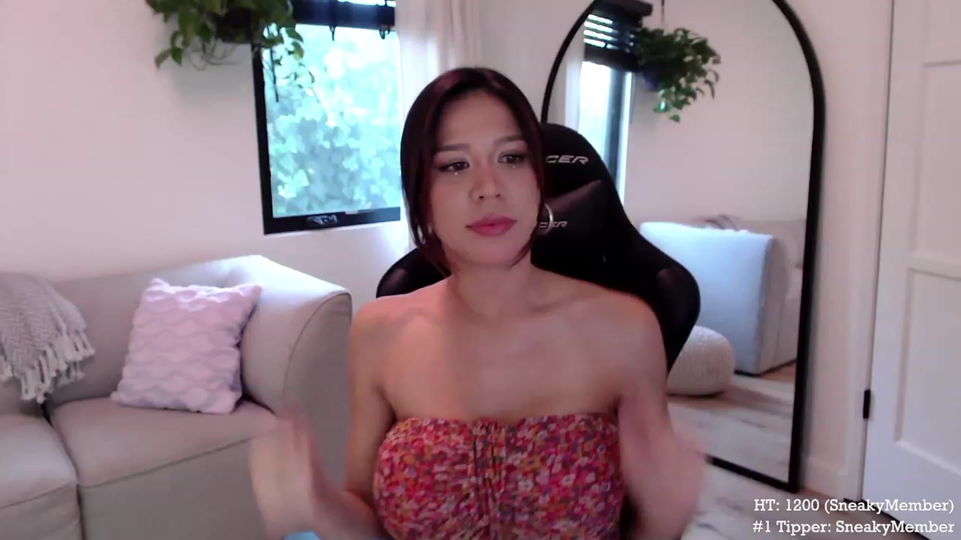 Gallery image thumbnail from Marie's myfreecams stream on, 08/22/2023, 03:01 image 7 of 20