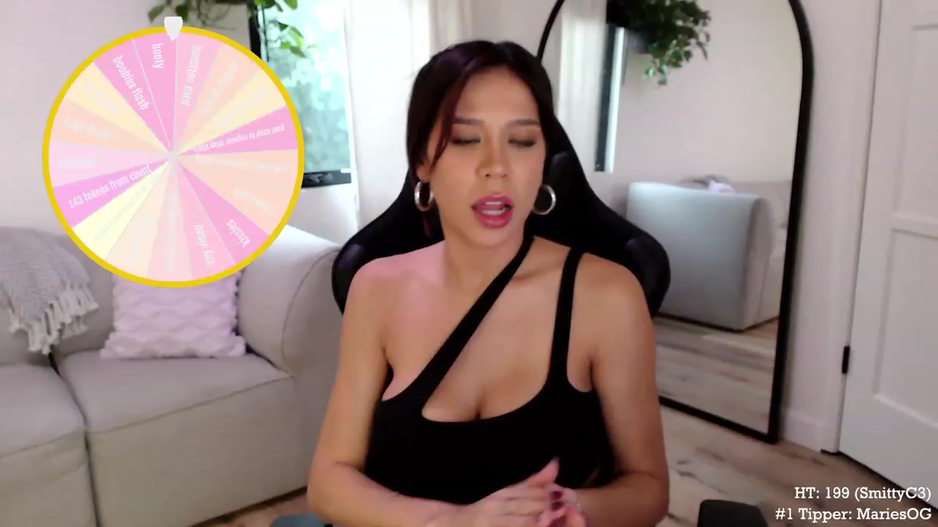 Gallery image thumbnail from Marie's myfreecams stream on, 08/26/2023, 03:43 image 9 of 20