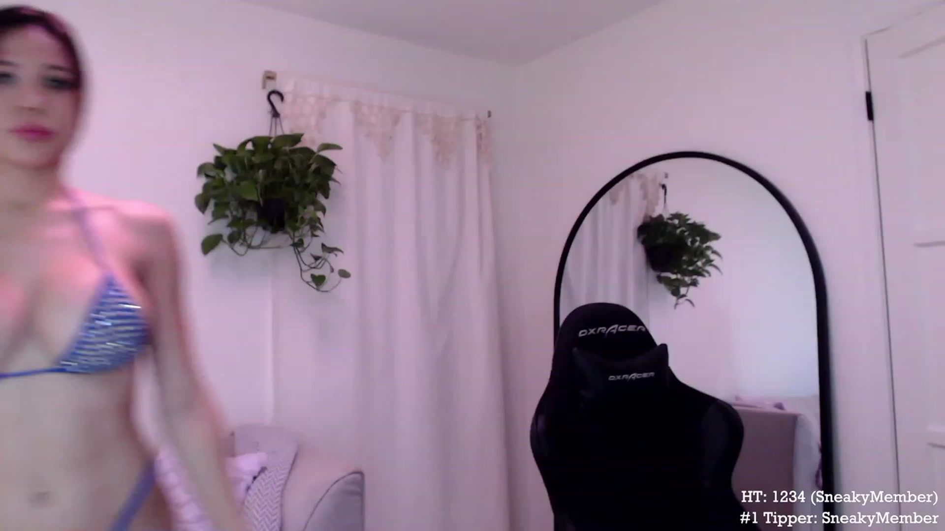 Gallery image thumbnail from Marie's myfreecams stream on, 09/12/2023, 03:35 image 16 of 20