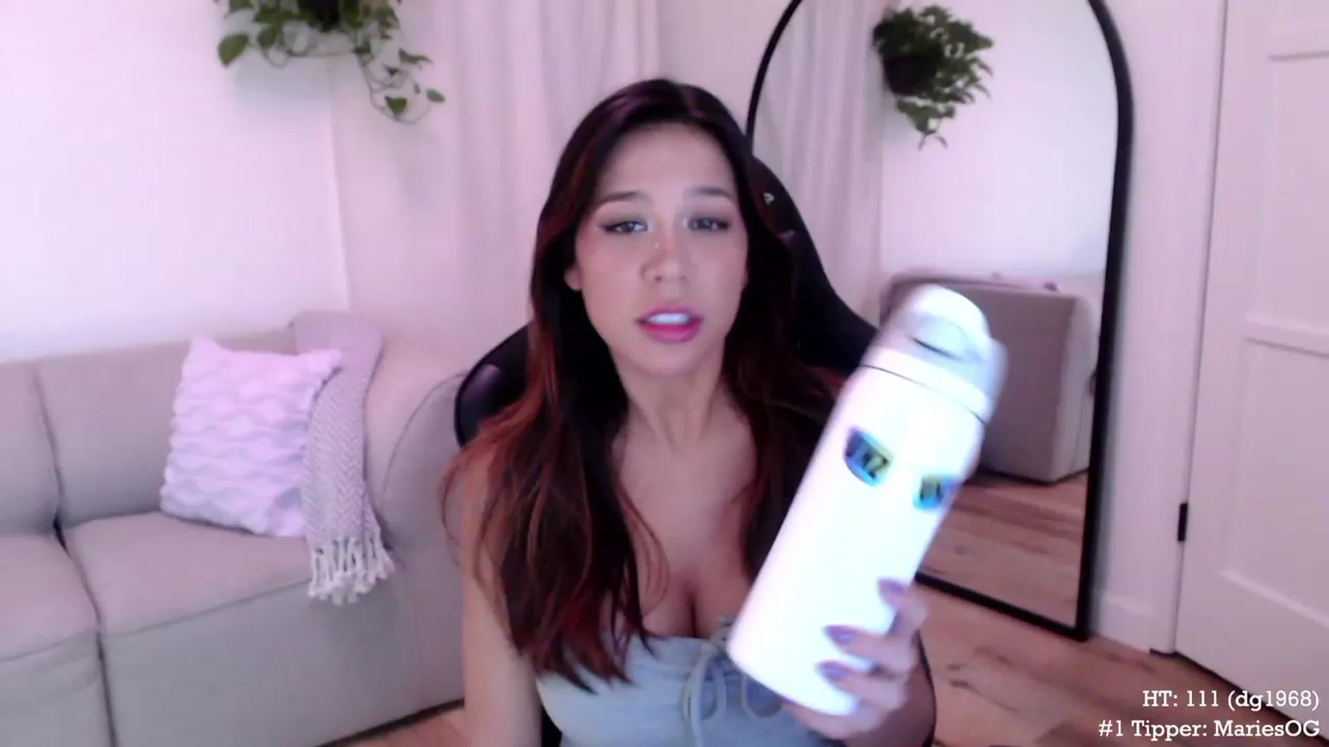 Gallery image thumbnail from Marie's myfreecams stream on, 09/12/2023, 03:35 image 3 of 20
