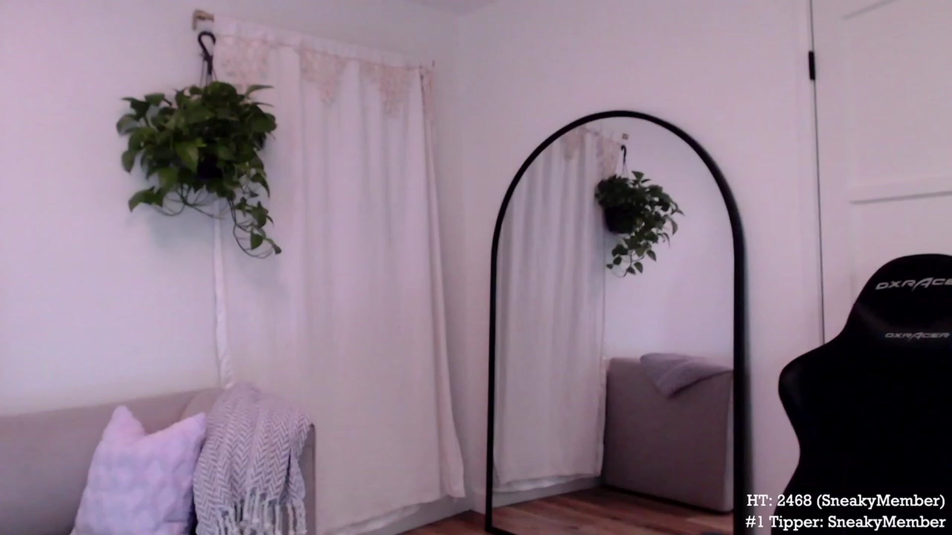Gallery image thumbnail from Marie's myfreecams stream on, 09/29/2023, 04:13 image 5 of 20