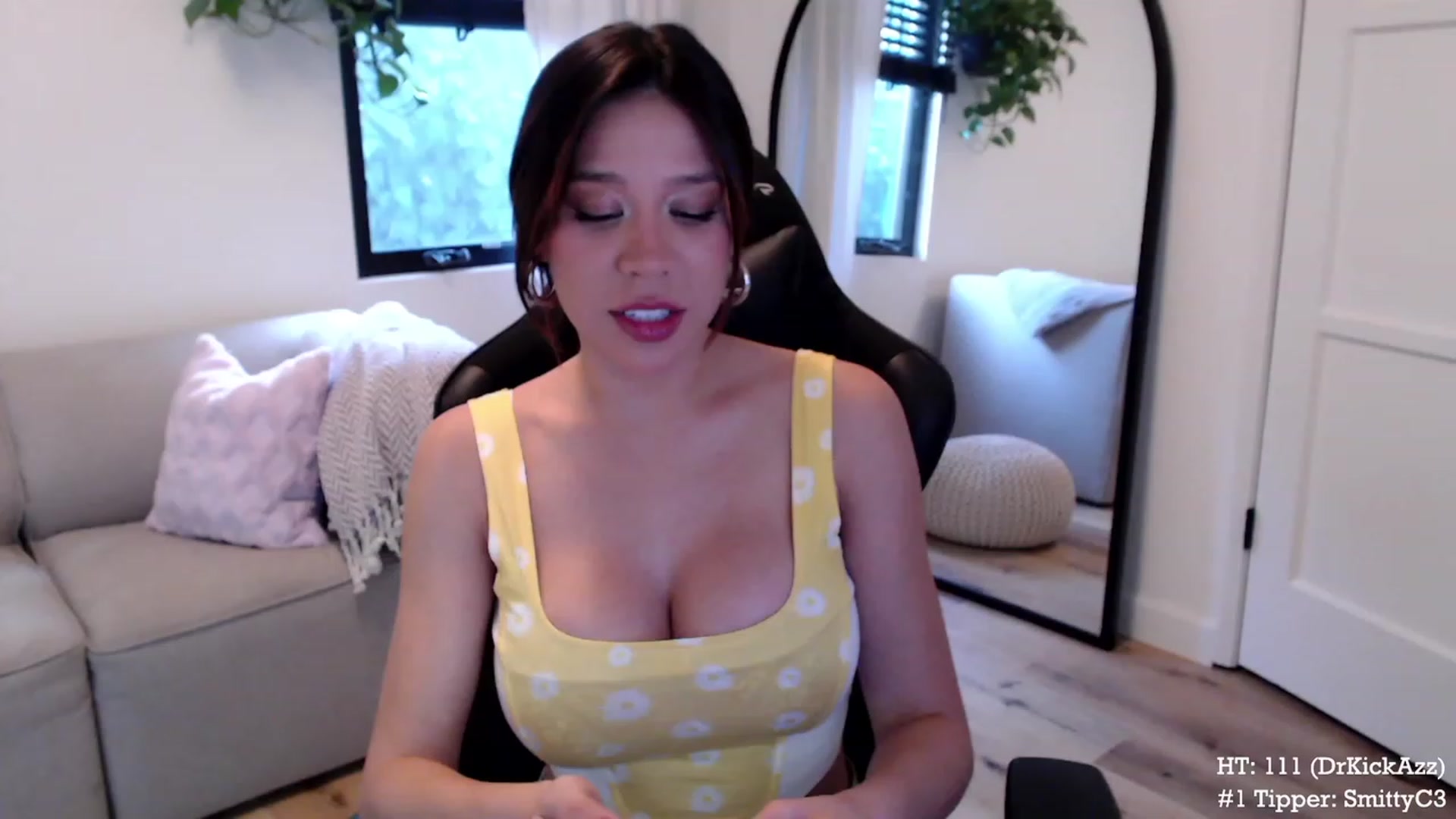 Gallery image thumbnail from Marie's myfreecams stream on, 09/30/2023, 03:30 image 5 of 20