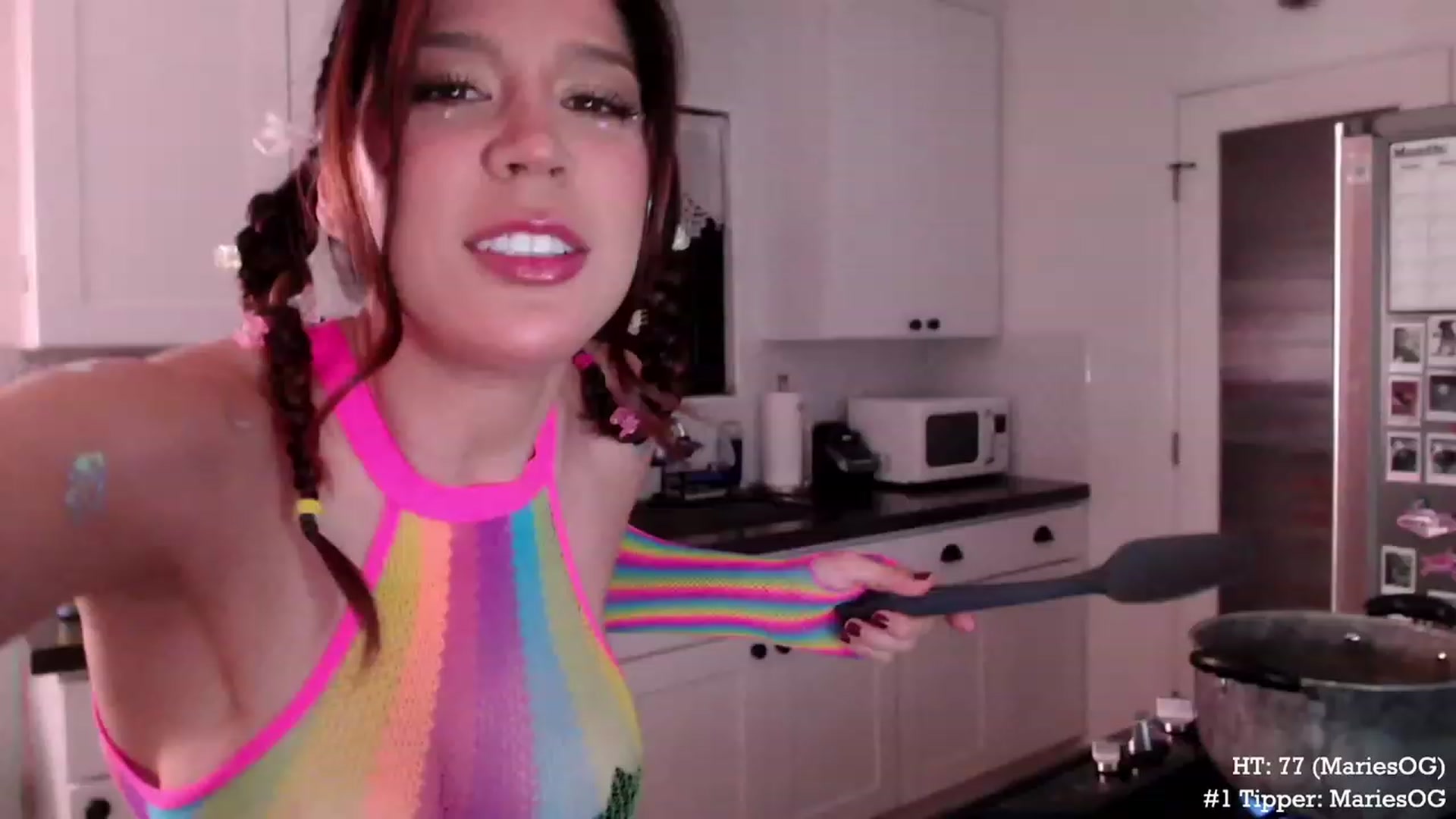 Gallery image thumbnail from Marie's myfreecams stream on, 10/04/2023, 02:48 image 10 of 20