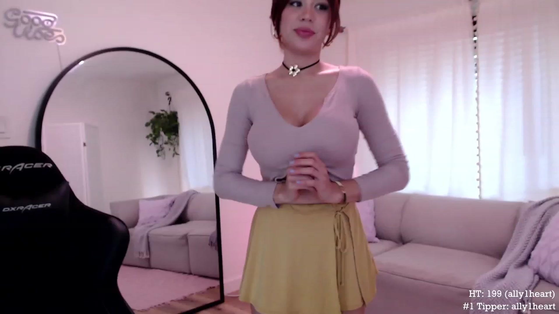 Gallery image thumbnail from Marie's myfreecams stream on, 11/07/2023, 23:37 image 6 of 20