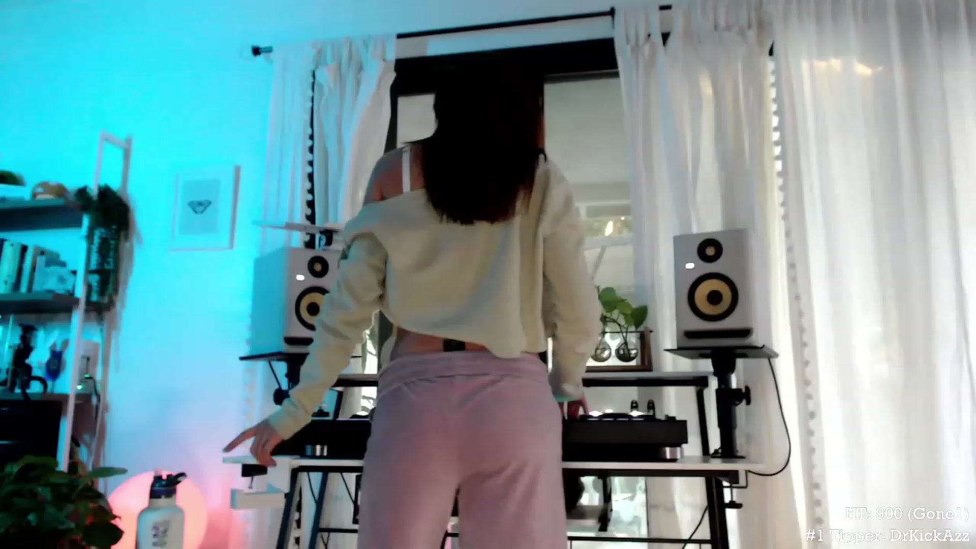 Gallery image thumbnail from Marie's myfreecams stream on, 11/11/2023, 24:52 image 13 of 20