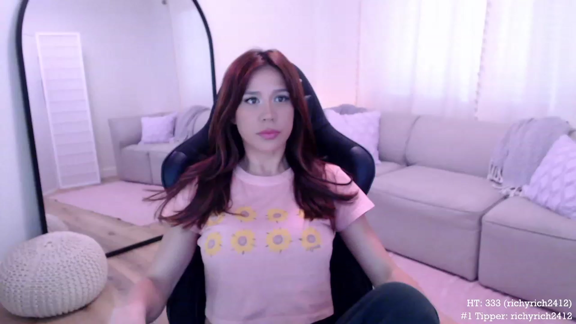 Gallery image thumbnail from Marie's myfreecams stream on, 11/15/2023, 22:07 image 7 of 20