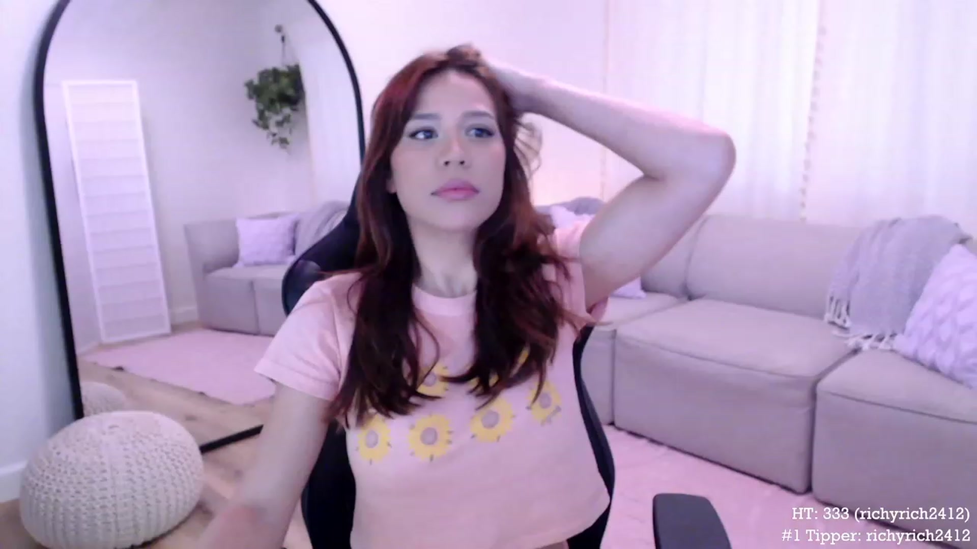 Gallery image thumbnail from Marie's myfreecams stream on, 11/15/2023, 22:07 image 19 of 20