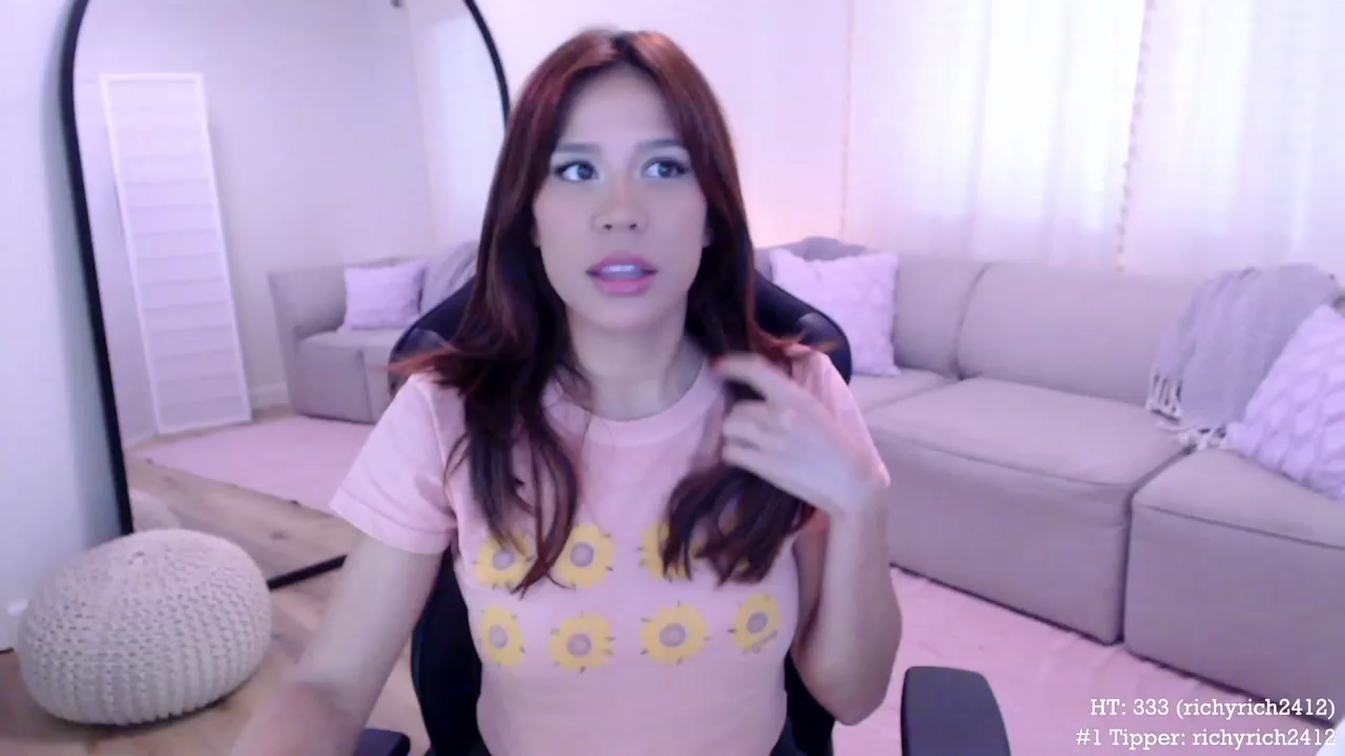 Gallery image thumbnail from Marie's myfreecams stream on, 11/15/2023, 22:07 image 6 of 20