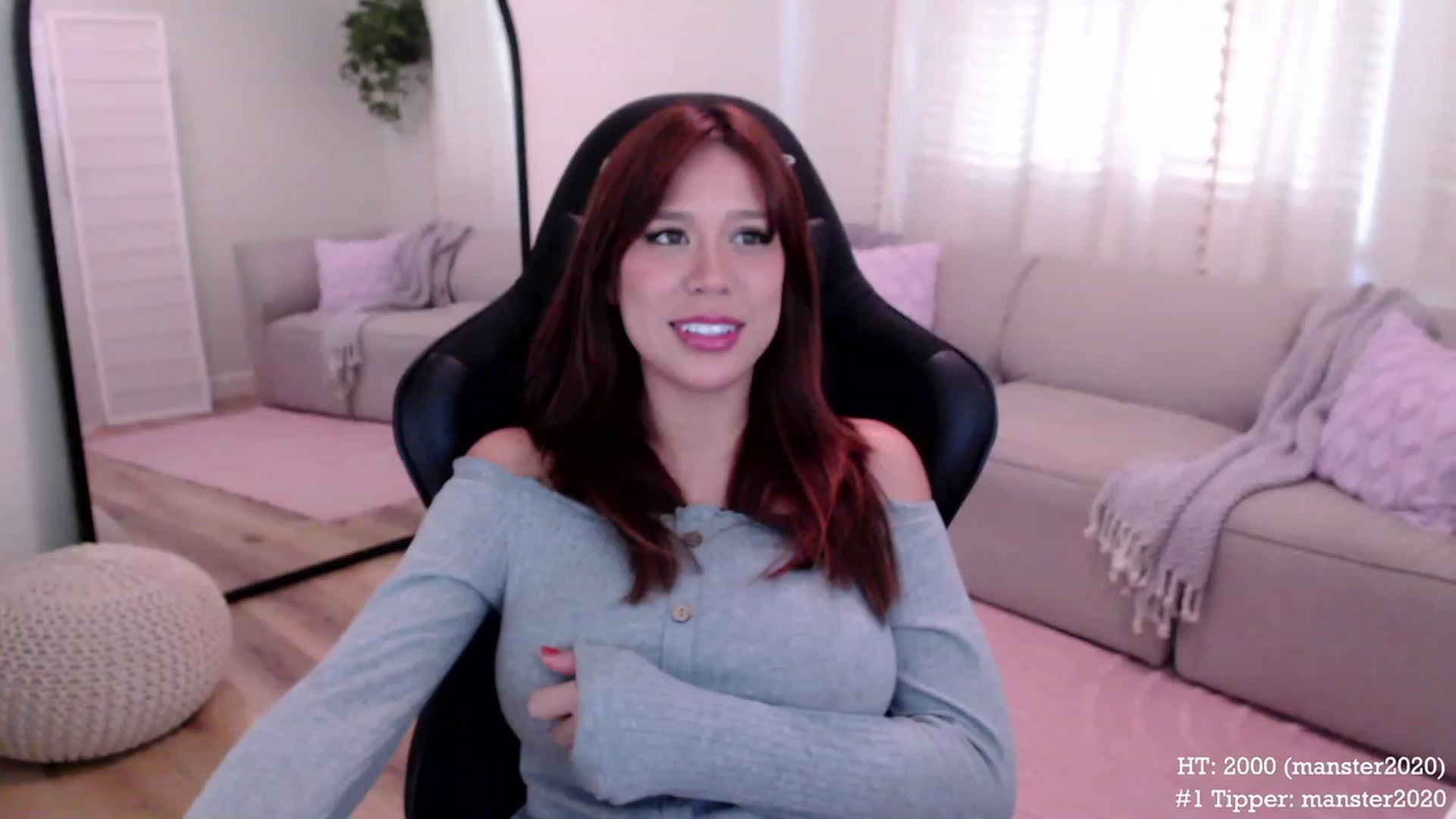 Gallery image thumbnail from Marie's myfreecams stream on, 11/17/2023, 23:02 image 7 of 20
