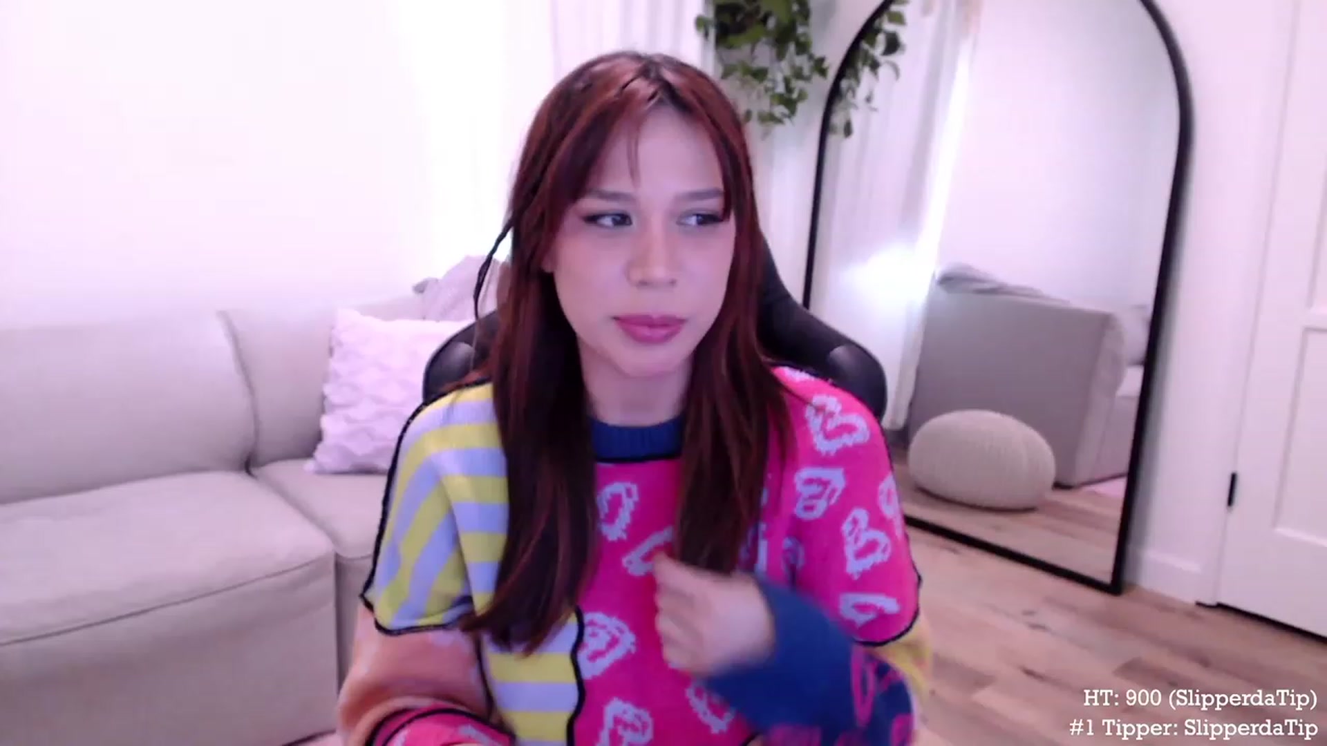 Gallery image thumbnail from Marie's myfreecams stream on, 11/20/2023, 23:50 image 9 of 20