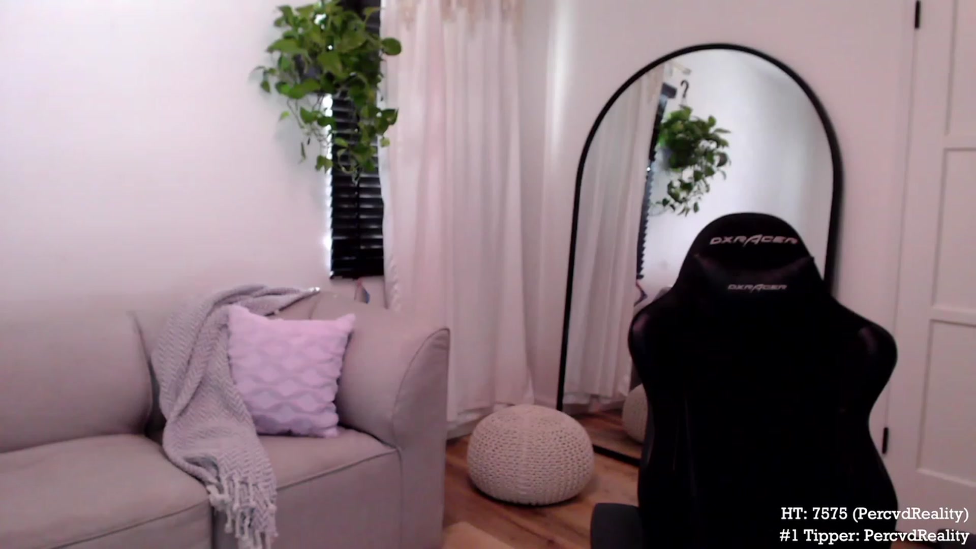 Gallery image thumbnail from Marie's myfreecams stream on, 11/21/2023, 22:59 image 17 of 20