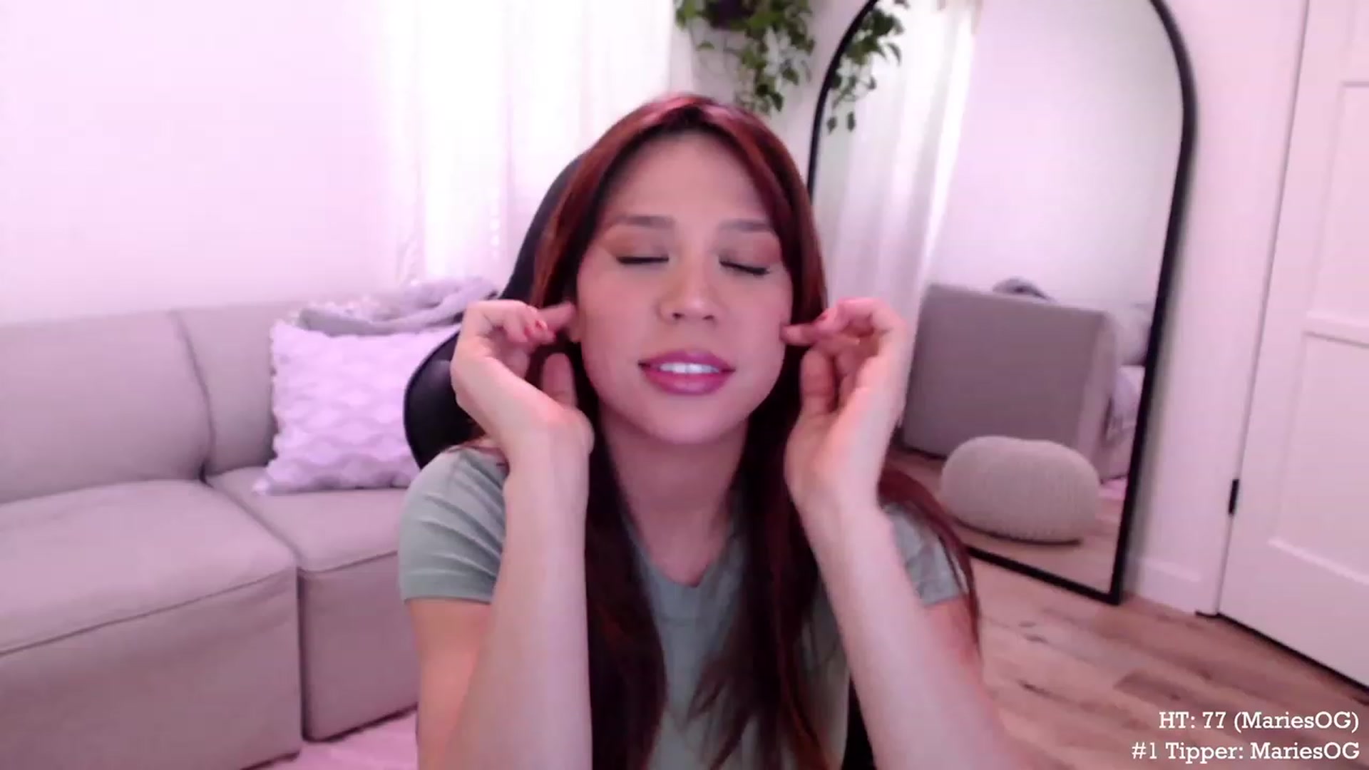 Gallery image thumbnail from Marie's myfreecams stream on, 11/29/2023, 24:40 image 3 of 20